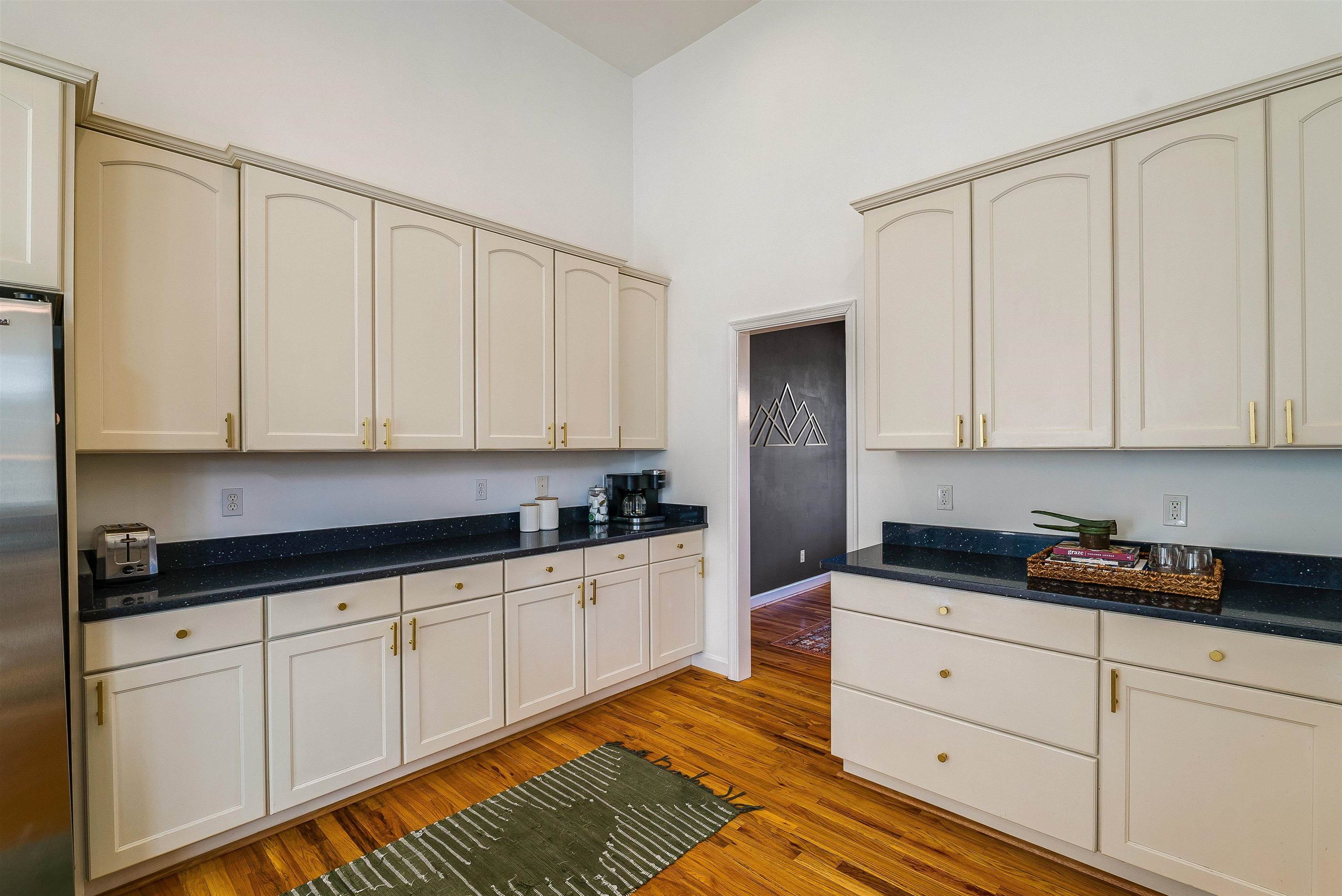 446 ROCKFISH SCHOOL LN, AFTON, Virginia 22920, 4 Bedrooms Bedrooms, ,2 BathroomsBathrooms,Residential,446 ROCKFISH SCHOOL LN,674265 MLS # 674265