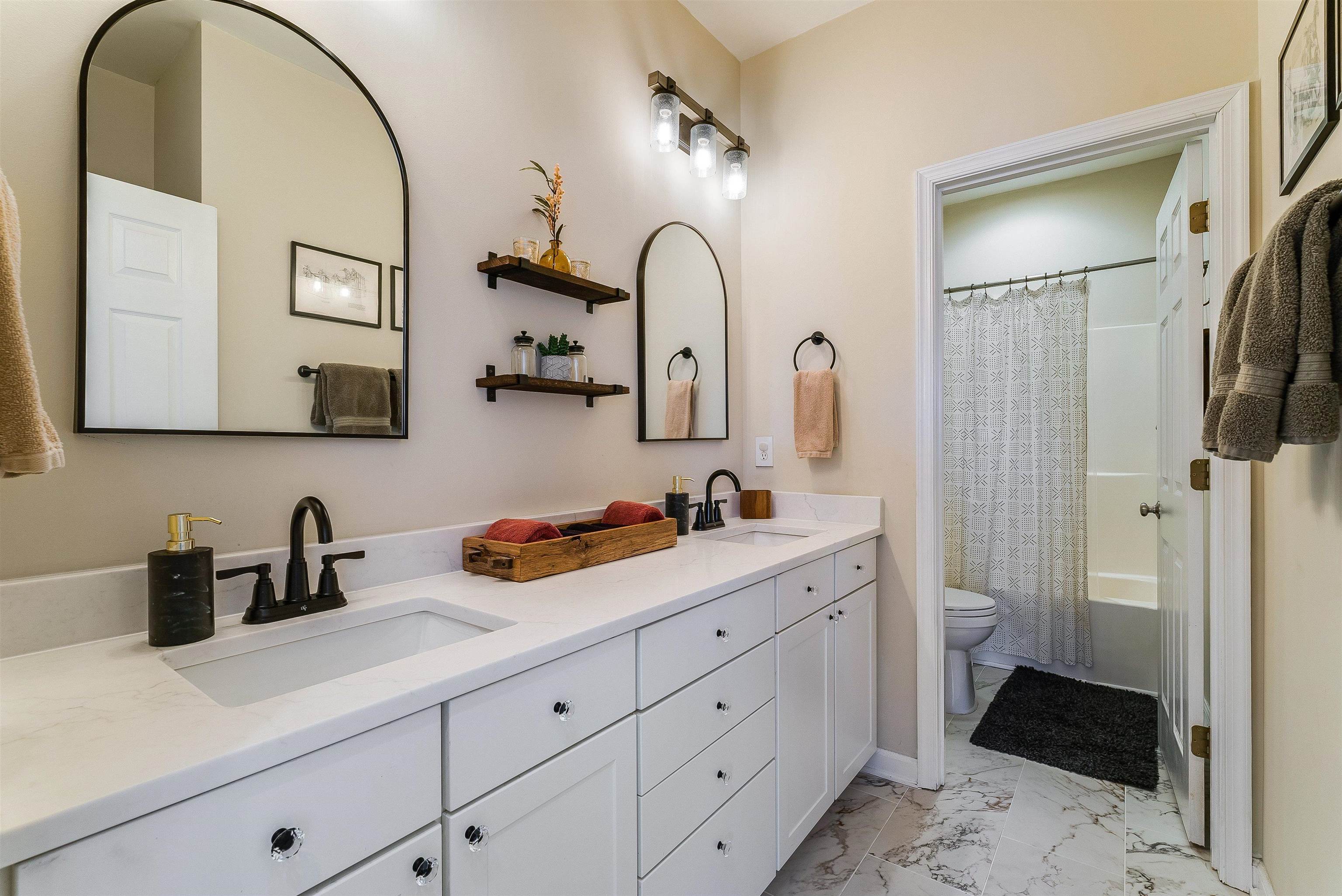 446 ROCKFISH SCHOOL LN, AFTON, Virginia 22920, 4 Bedrooms Bedrooms, ,2 BathroomsBathrooms,Residential,446 ROCKFISH SCHOOL LN,674265 MLS # 674265