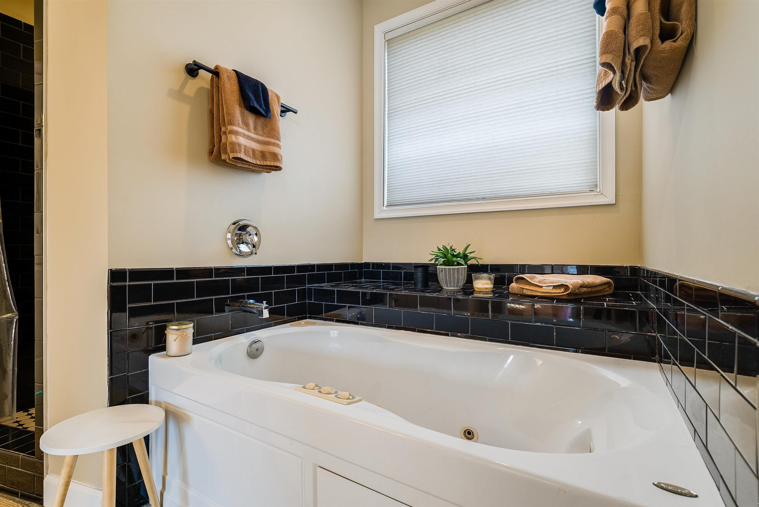 446 ROCKFISH SCHOOL LN, AFTON, Virginia 22920, 4 Bedrooms Bedrooms, ,2 BathroomsBathrooms,Residential,446 ROCKFISH SCHOOL LN,674265 MLS # 674265