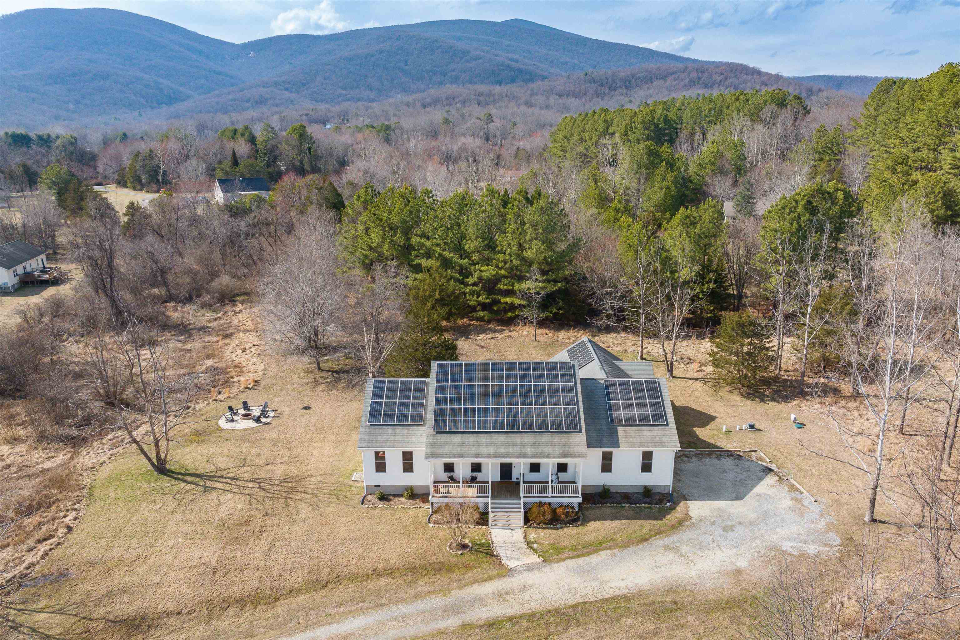 446 ROCKFISH SCHOOL LN, AFTON, Virginia 22920, 4 Bedrooms Bedrooms, ,2 BathroomsBathrooms,Residential,446 ROCKFISH SCHOOL LN,674265 MLS # 674265