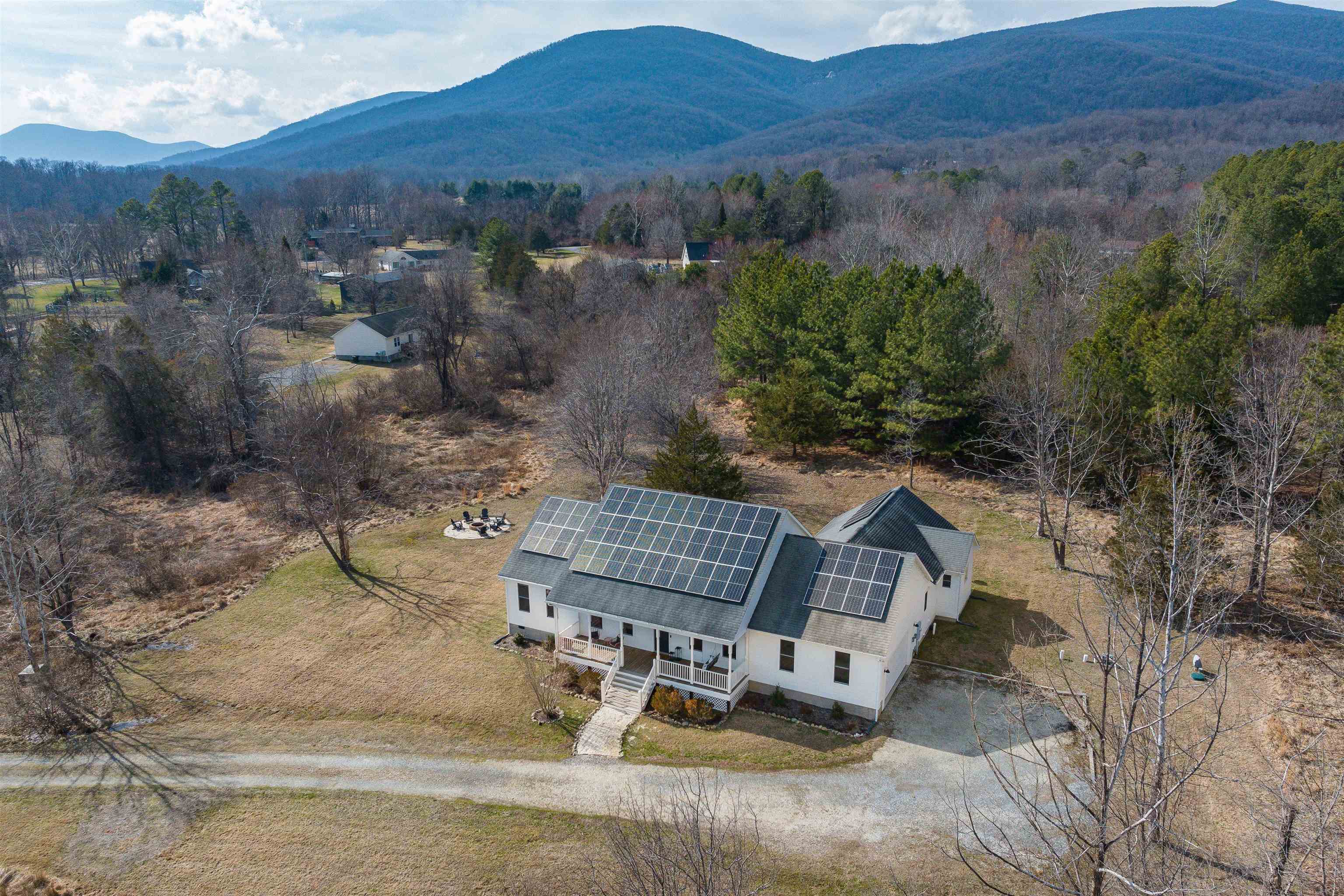 446 ROCKFISH SCHOOL LN, AFTON, Virginia 22920, 4 Bedrooms Bedrooms, ,2 BathroomsBathrooms,Residential,446 ROCKFISH SCHOOL LN,674265 MLS # 674265