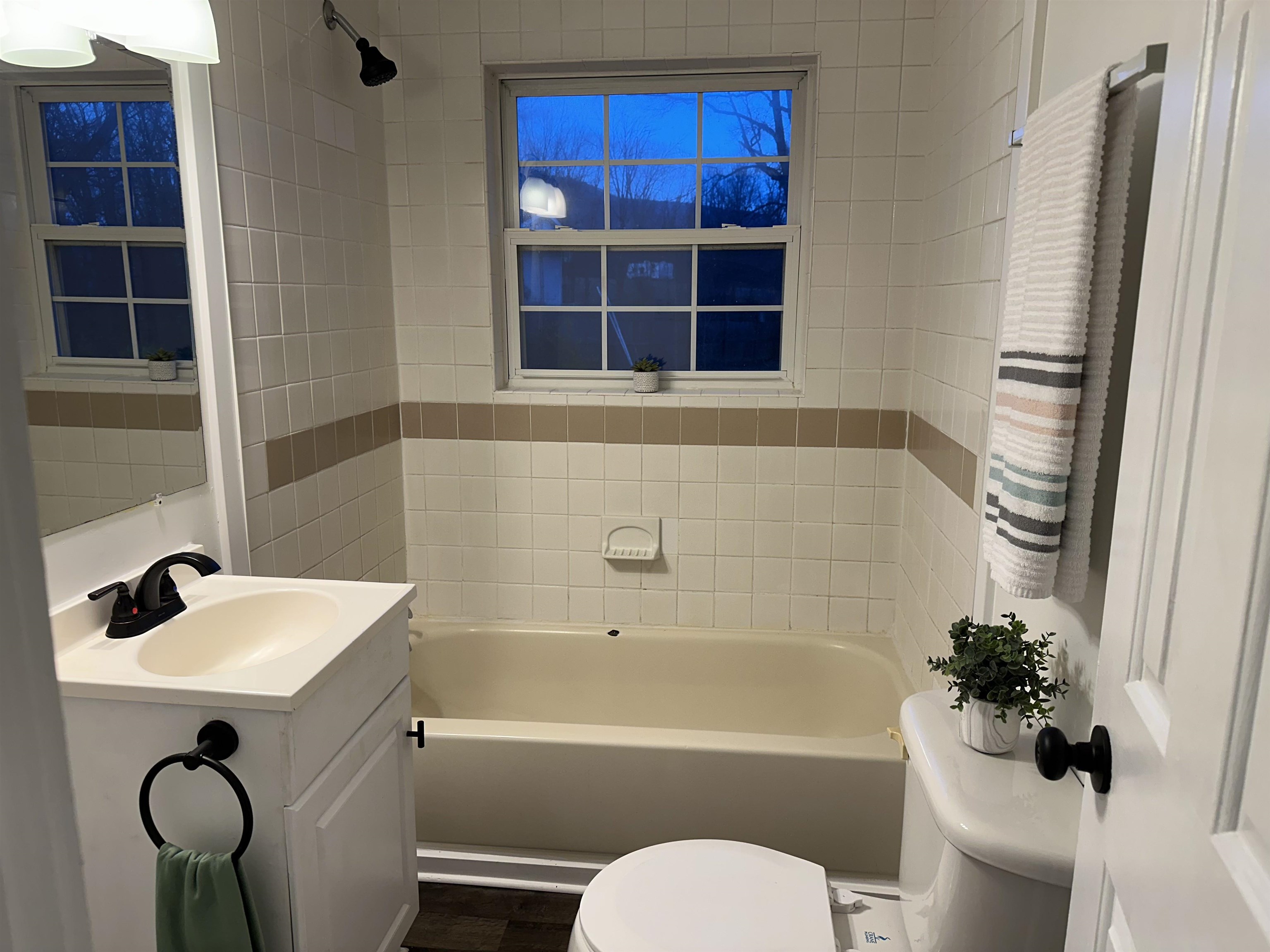 815 BEAGLE GAP RD, CROZET, Virginia 22932, 3 Bedrooms Bedrooms, ,1 BathroomBathrooms,Residential,815 BEAGLE GAP RD,674266 MLS # 674266 815 BEAGLE GAP RD, CROZET, Virginia 22932, 3 Bedrooms Bedrooms, ,1 BathroomBathrooms,Residential,815 BEAGLE GAP RD,674266 MLS # 674266