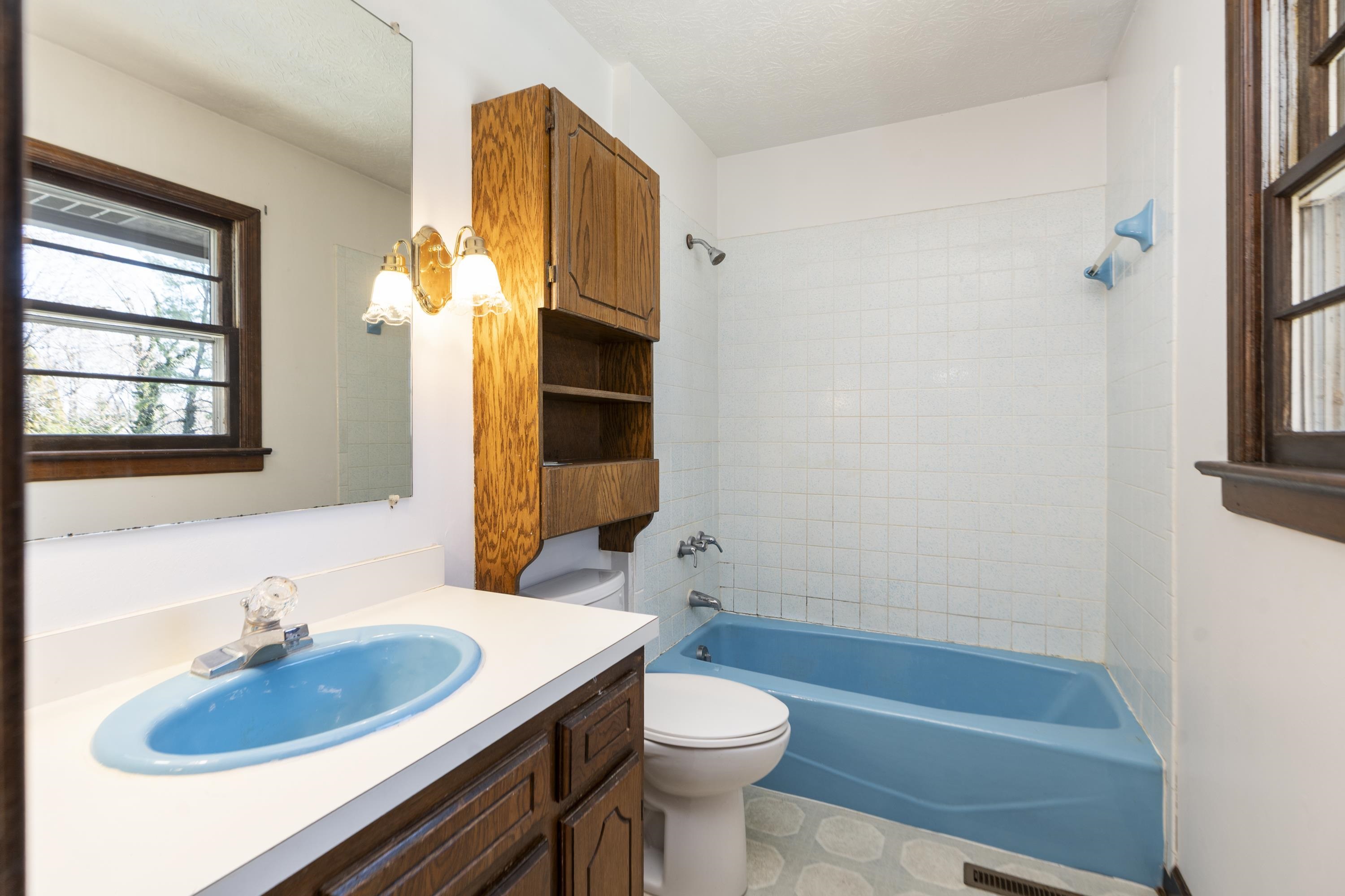 109 COUNTRY LODGE RD, WAYNESBORO, Virginia 22980, 4 Bedrooms Bedrooms, ,3 BathroomsBathrooms,Residential,109 COUNTRY LODGE RD,674268 MLS # 674268