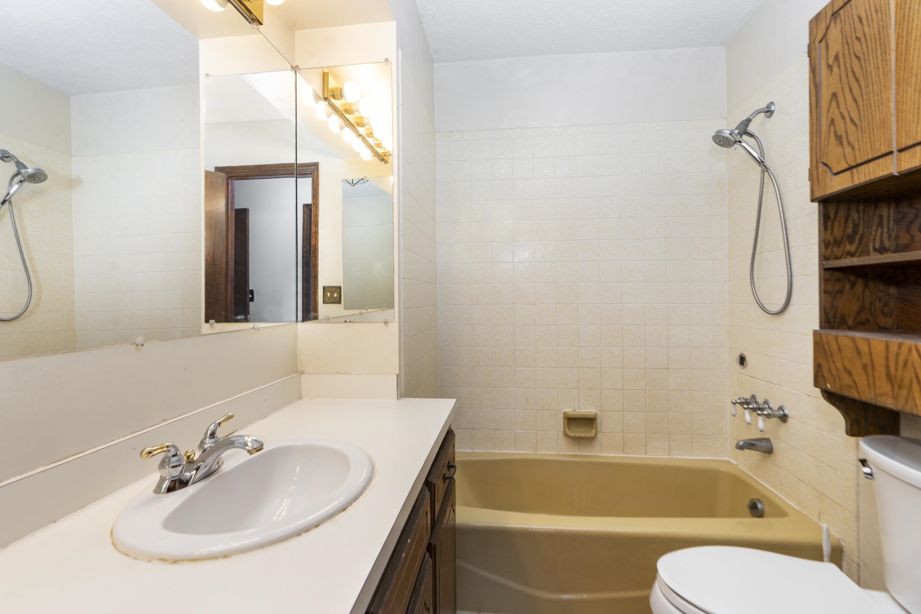 109 COUNTRY LODGE RD, WAYNESBORO, Virginia 22980, 4 Bedrooms Bedrooms, ,3 BathroomsBathrooms,Residential,109 COUNTRY LODGE RD,674268 MLS # 674268