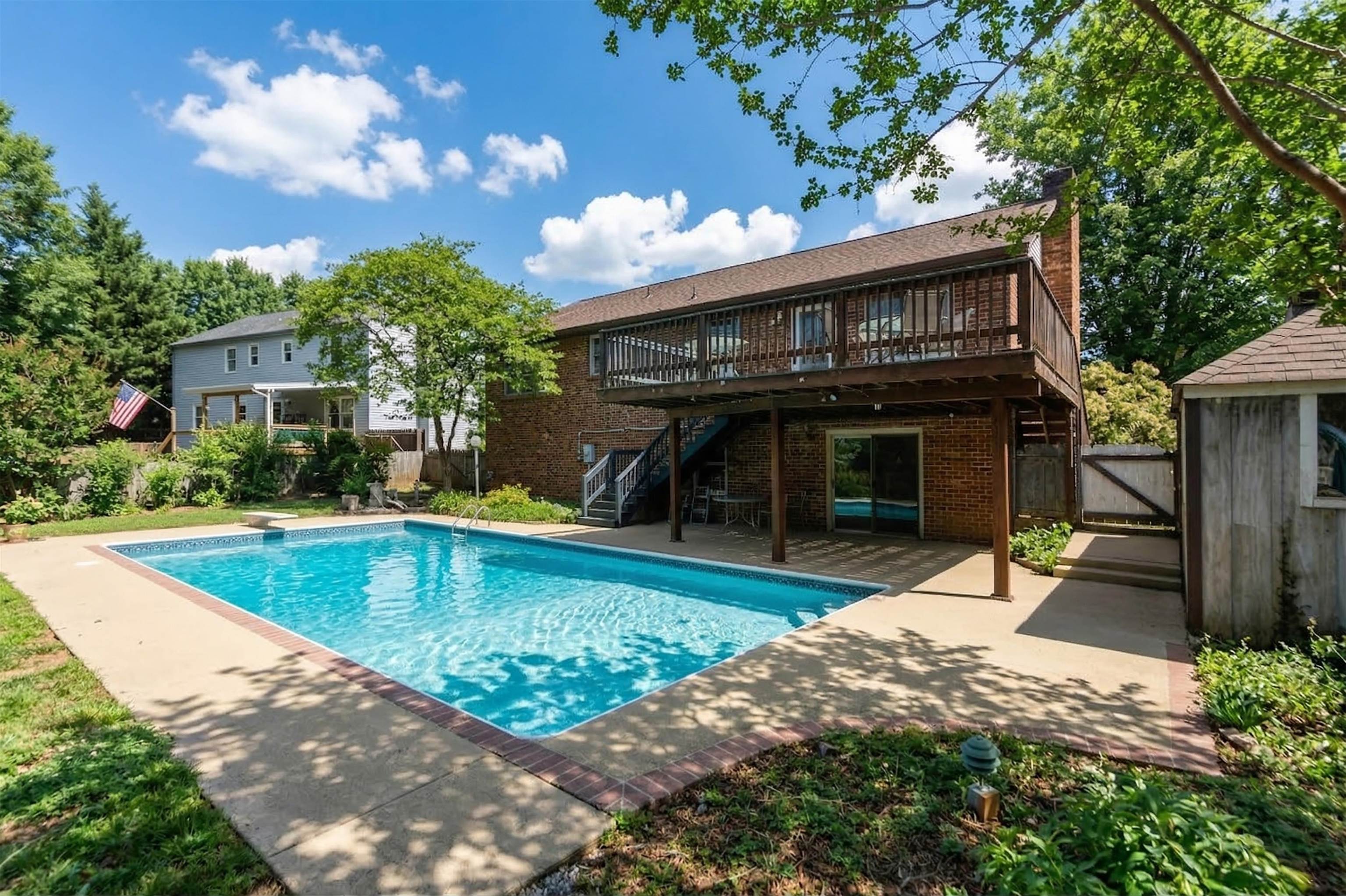 109 COUNTRY LODGE RD, WAYNESBORO, Virginia 22980, 4 Bedrooms Bedrooms, ,3 BathroomsBathrooms,Residential,109 COUNTRY LODGE RD,674268 MLS # 674268