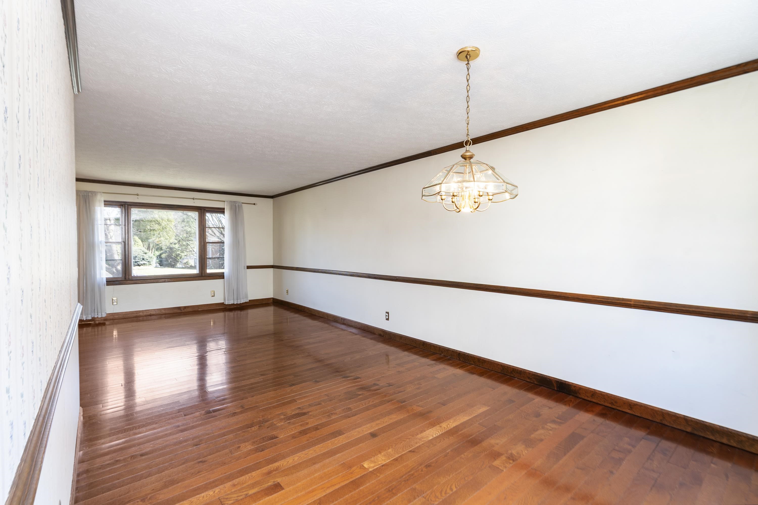 109 COUNTRY LODGE RD, WAYNESBORO, Virginia 22980, 4 Bedrooms Bedrooms, ,3 BathroomsBathrooms,Residential,109 COUNTRY LODGE RD,674268 MLS # 674268