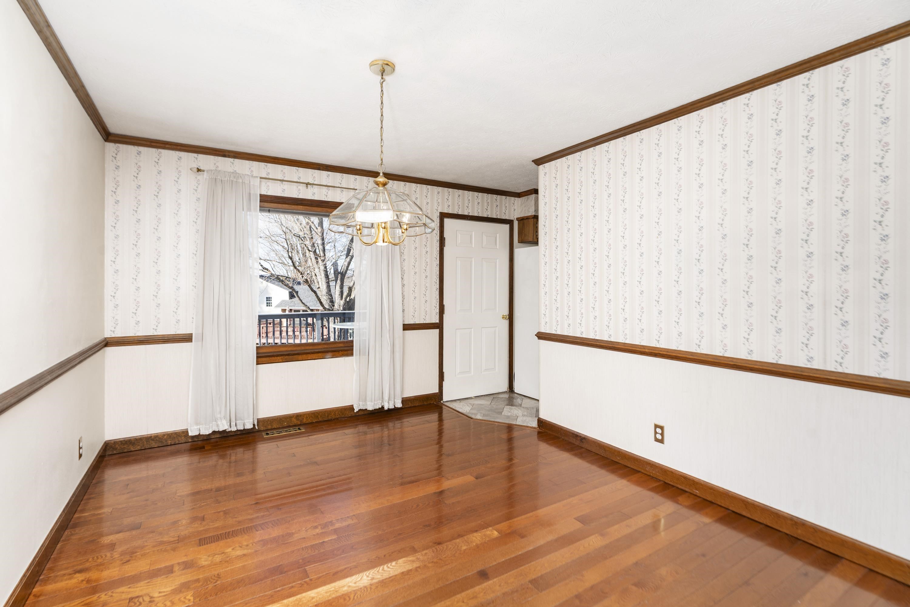 109 COUNTRY LODGE RD, WAYNESBORO, Virginia 22980, 4 Bedrooms Bedrooms, ,3 BathroomsBathrooms,Residential,109 COUNTRY LODGE RD,674268 MLS # 674268