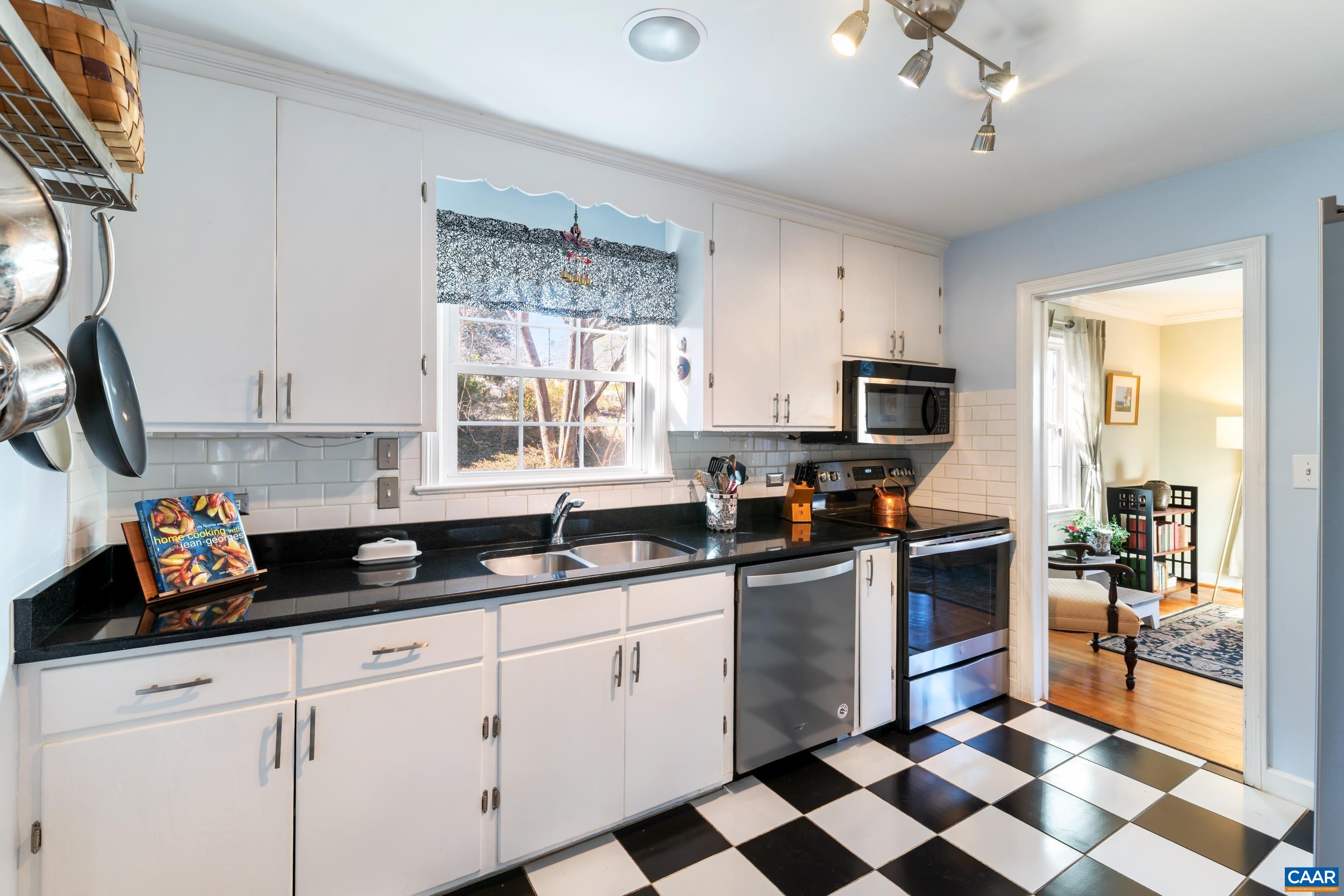 1216 SHERWOOD RD, CHARLOTTESVILLE, Virginia 22903, 3 Bedrooms Bedrooms, ,2 BathroomsBathrooms,Residential,1216 SHERWOOD RD,674269 MLS # 674269