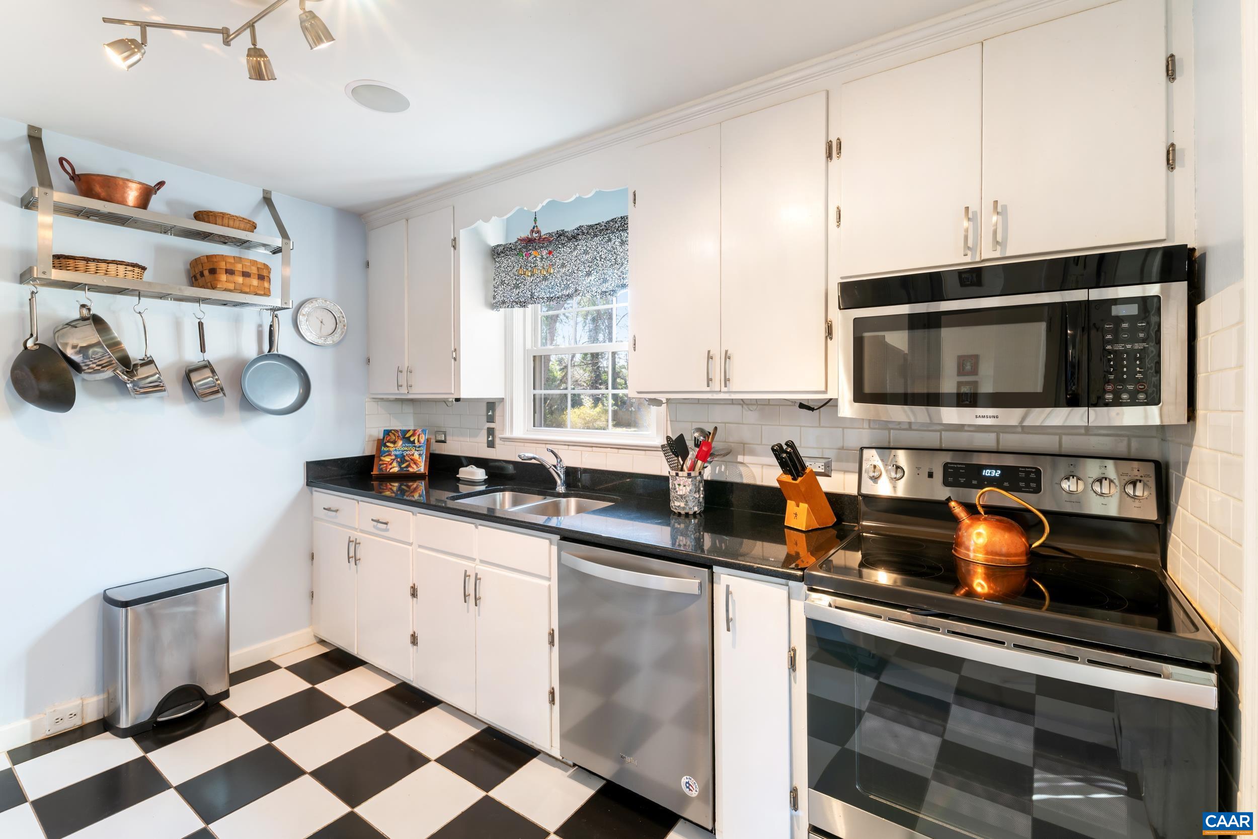 1216 SHERWOOD RD, CHARLOTTESVILLE, Virginia 22903, 3 Bedrooms Bedrooms, ,2 BathroomsBathrooms,Residential,1216 SHERWOOD RD,674269 MLS # 674269