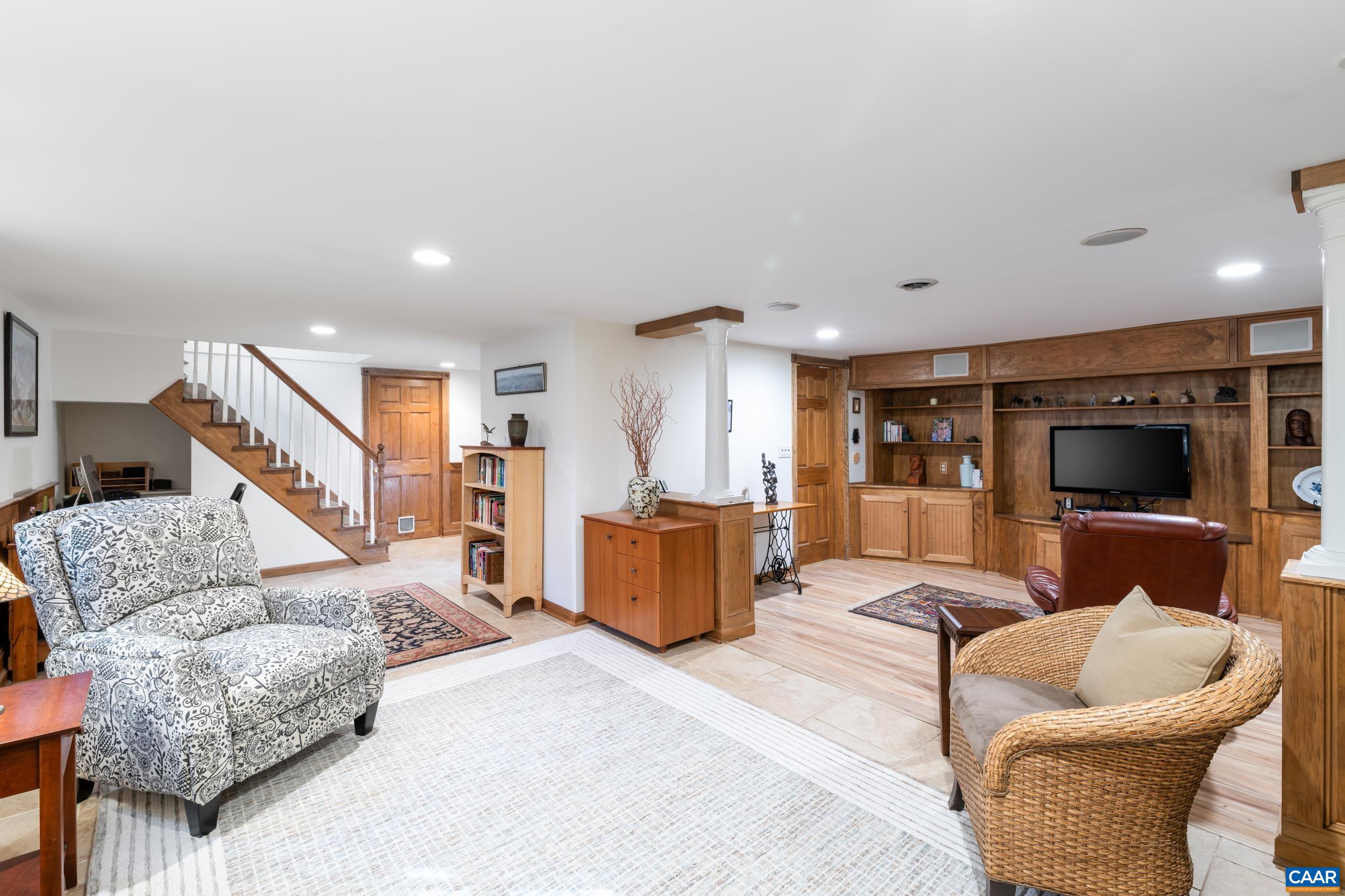 1216 SHERWOOD RD, CHARLOTTESVILLE, Virginia 22903, 3 Bedrooms Bedrooms, ,2 BathroomsBathrooms,Residential,1216 SHERWOOD RD,674269 MLS # 674269