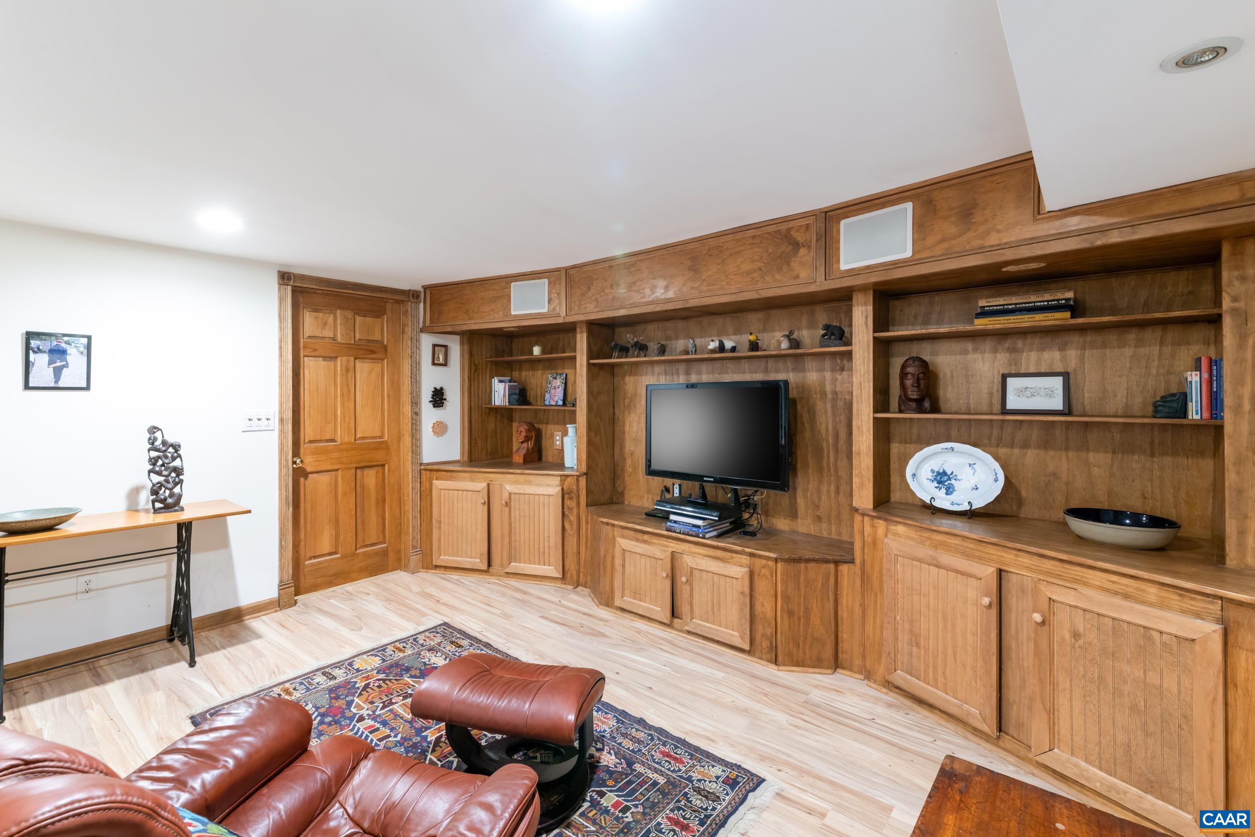 1216 SHERWOOD RD, CHARLOTTESVILLE, Virginia 22903, 3 Bedrooms Bedrooms, ,2 BathroomsBathrooms,Residential,1216 SHERWOOD RD,674269 MLS # 674269