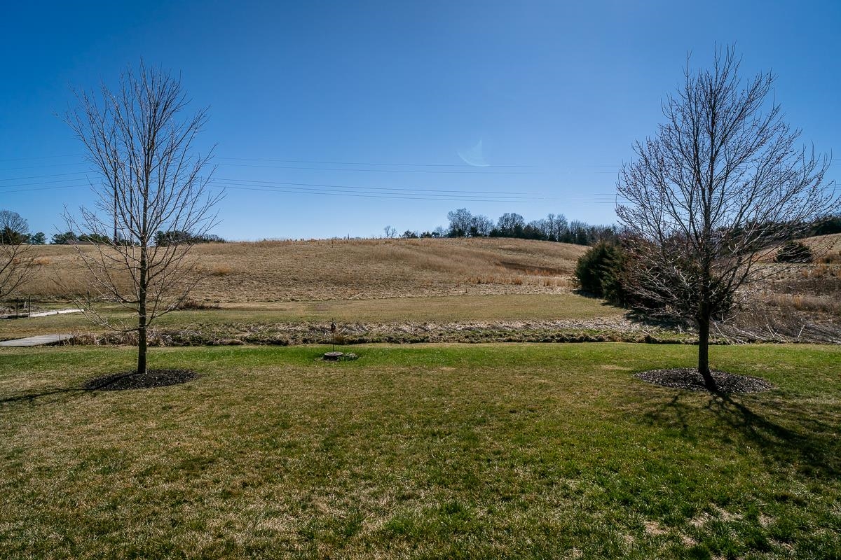 74 AUTUMN BLUFF DR, WEYERS CAVE, Virginia 24486, 4 Bedrooms Bedrooms, ,3 BathroomsBathrooms,Residential,74 AUTUMN BLUFF DR,674271 MLS # 674271