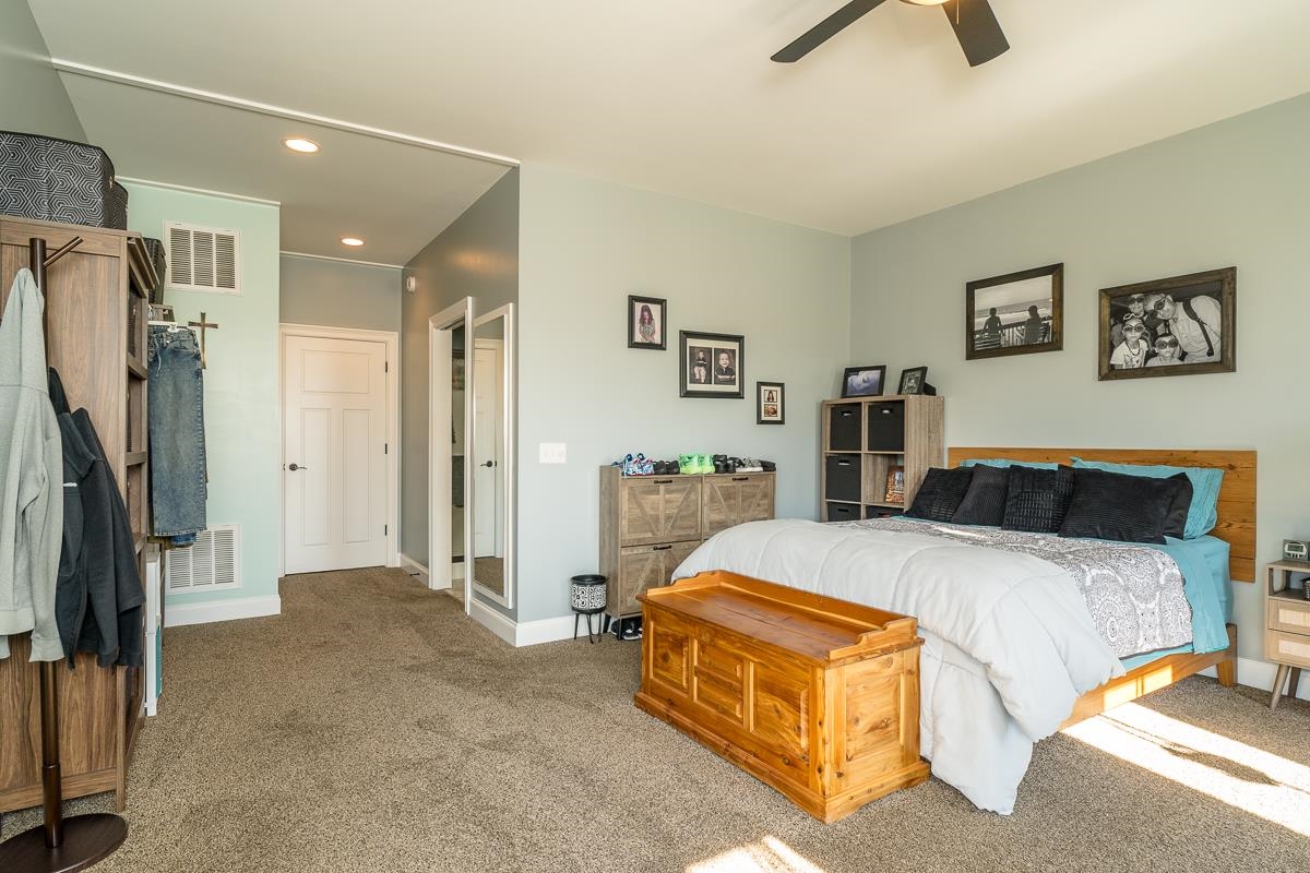 74 AUTUMN BLUFF DR, WEYERS CAVE, Virginia 24486, 4 Bedrooms Bedrooms, ,3 BathroomsBathrooms,Residential,74 AUTUMN BLUFF DR,674271 MLS # 674271