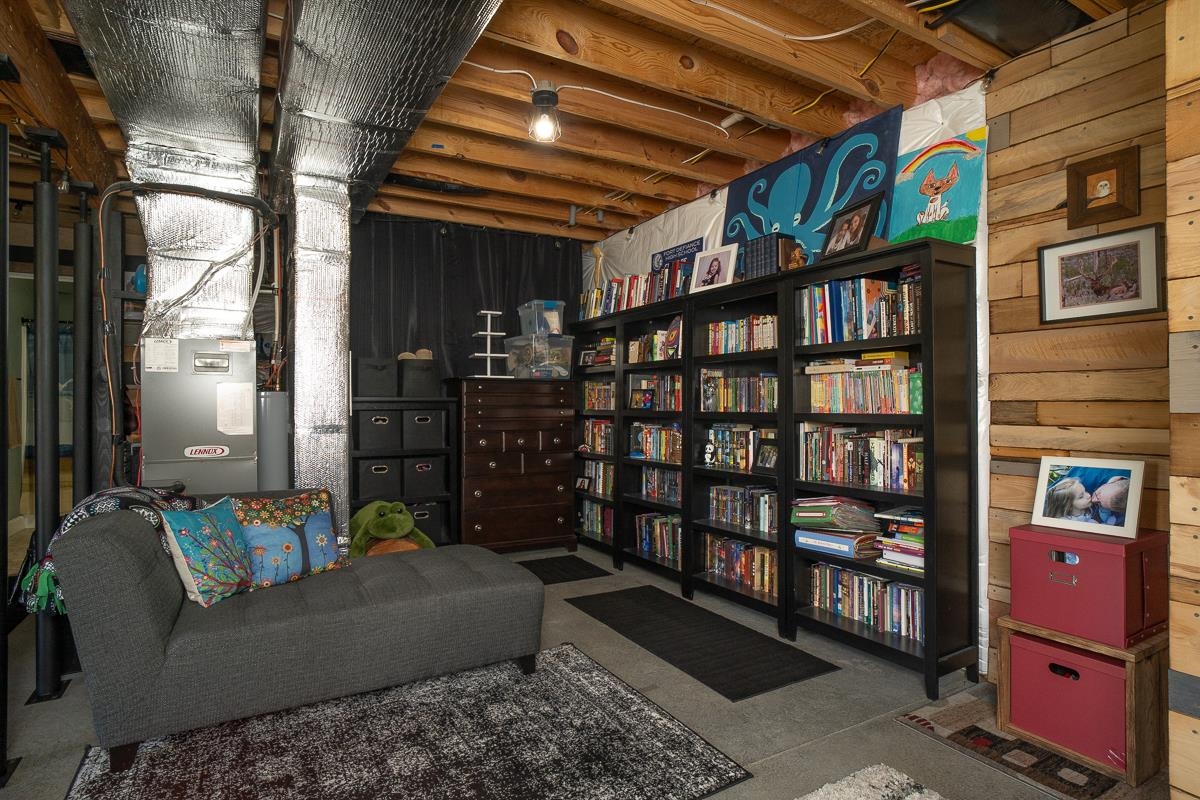 74 AUTUMN BLUFF DR, WEYERS CAVE, Virginia 24486, 4 Bedrooms Bedrooms, ,3 BathroomsBathrooms,Residential,74 AUTUMN BLUFF DR,674271 MLS # 674271