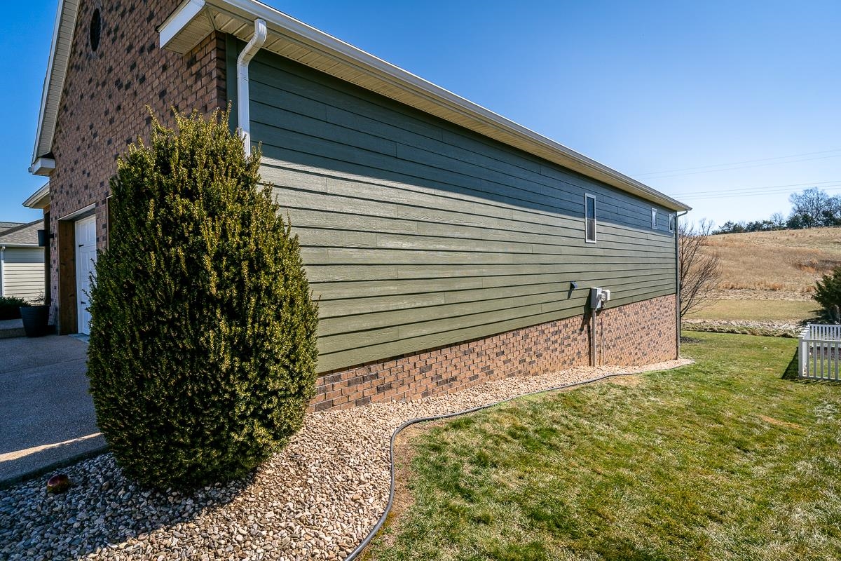 74 AUTUMN BLUFF DR, WEYERS CAVE, Virginia 24486, 4 Bedrooms Bedrooms, ,3 BathroomsBathrooms,Residential,74 AUTUMN BLUFF DR,674271 MLS # 674271