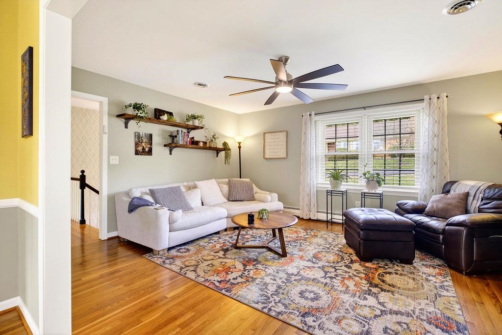 224 MEADOWBROOK RD, STAUNTON, Virginia 24401, 5 Bedrooms Bedrooms, ,3 BathroomsBathrooms,Residential,224 MEADOWBROOK RD,674273 MLS # 674273