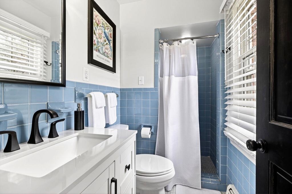 224 MEADOWBROOK RD, STAUNTON, Virginia 24401, 5 Bedrooms Bedrooms, ,3 BathroomsBathrooms,Residential,224 MEADOWBROOK RD,674273 MLS # 674273