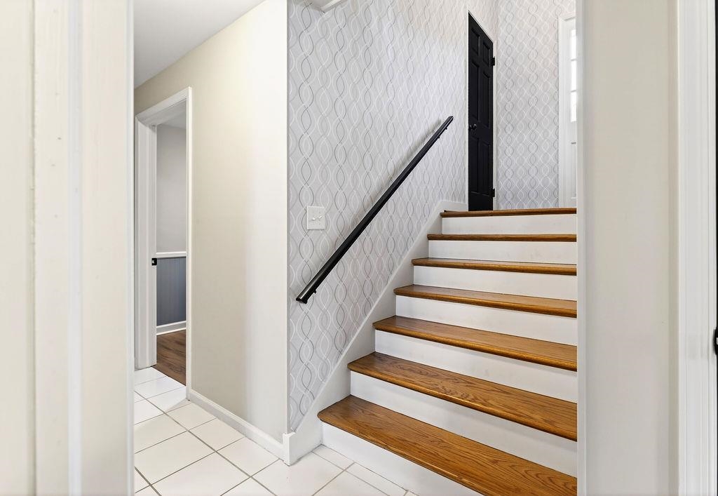 224 MEADOWBROOK RD, STAUNTON, Virginia 24401, 5 Bedrooms Bedrooms, ,3 BathroomsBathrooms,Residential,224 MEADOWBROOK RD,674273 MLS # 674273