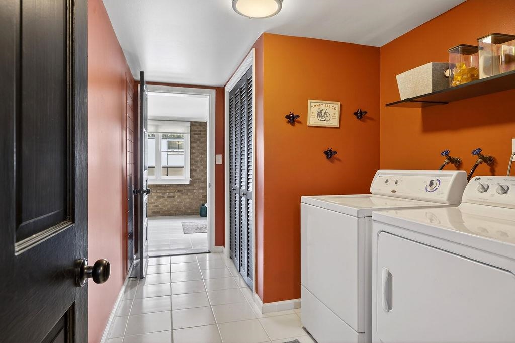 224 MEADOWBROOK RD, STAUNTON, Virginia 24401, 5 Bedrooms Bedrooms, ,3 BathroomsBathrooms,Residential,224 MEADOWBROOK RD,674273 MLS # 674273