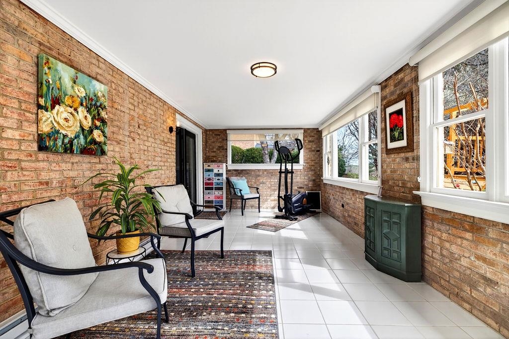 224 MEADOWBROOK RD, STAUNTON, Virginia 24401, 5 Bedrooms Bedrooms, ,3 BathroomsBathrooms,Residential,224 MEADOWBROOK RD,674273 MLS # 674273