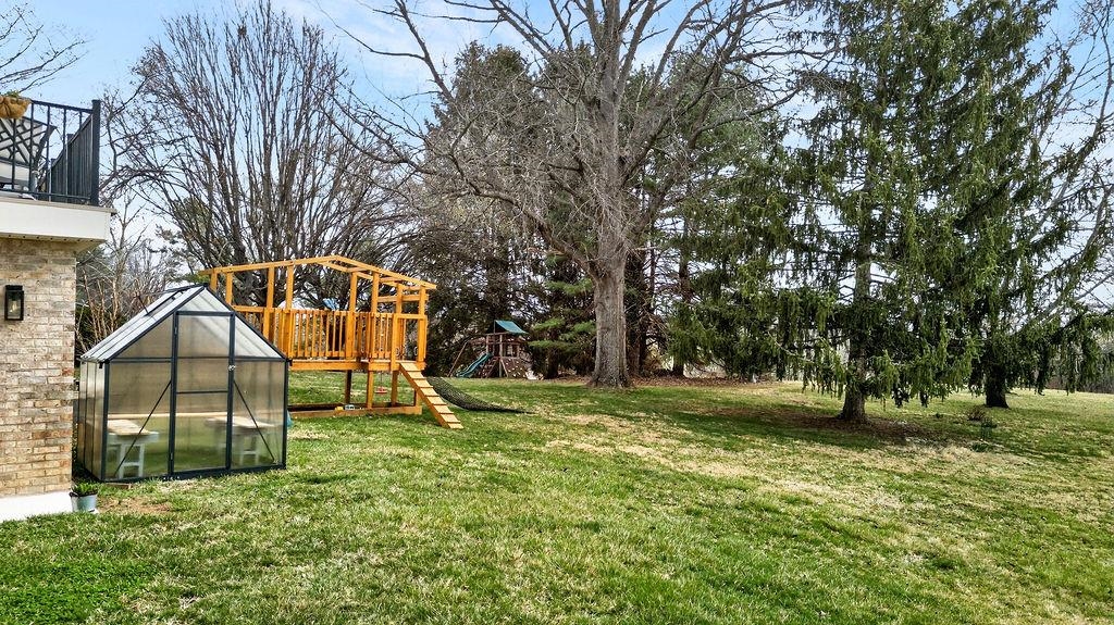 224 MEADOWBROOK RD, STAUNTON, Virginia 24401, 5 Bedrooms Bedrooms, ,3 BathroomsBathrooms,Residential,224 MEADOWBROOK RD,674273 MLS # 674273