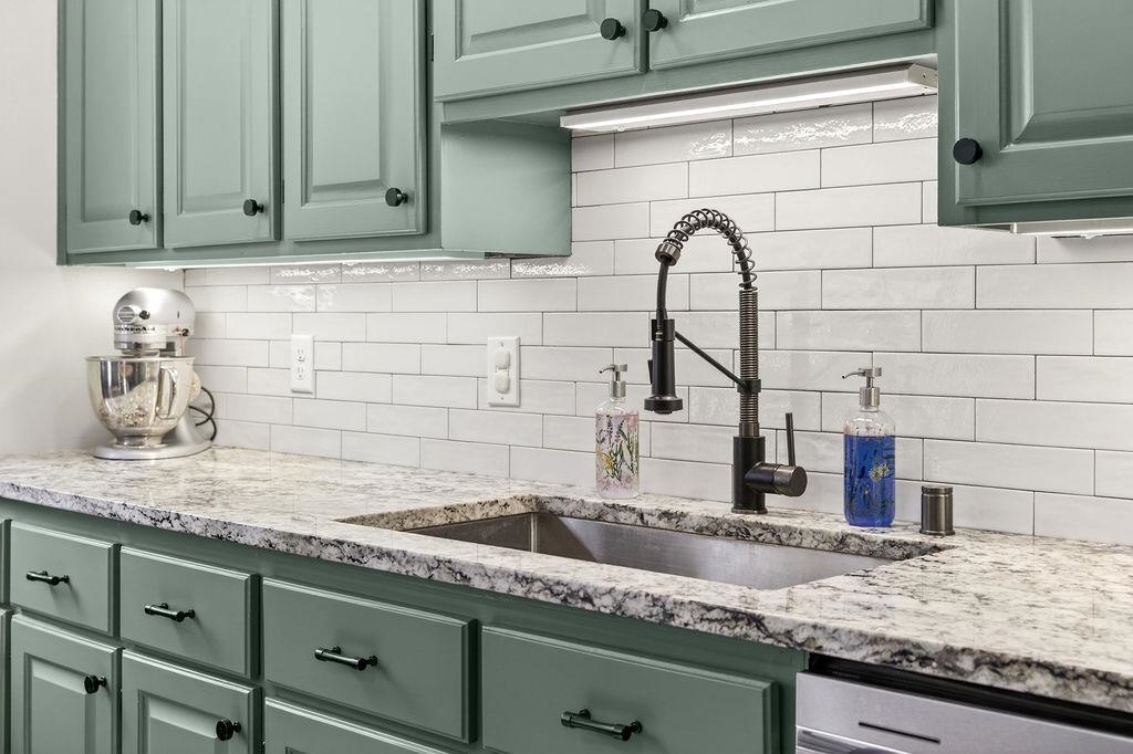 224 MEADOWBROOK RD, STAUNTON, Virginia 24401, 5 Bedrooms Bedrooms, ,3 BathroomsBathrooms,Residential,224 MEADOWBROOK RD,674273 MLS # 674273