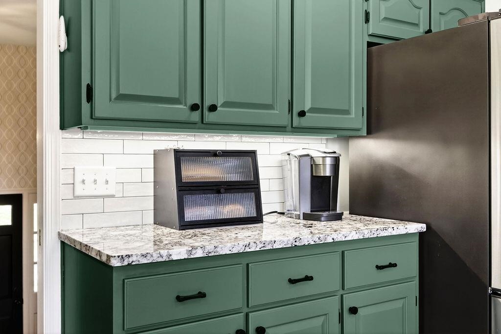 224 MEADOWBROOK RD, STAUNTON, Virginia 24401, 5 Bedrooms Bedrooms, ,3 BathroomsBathrooms,Residential,224 MEADOWBROOK RD,674273 MLS # 674273