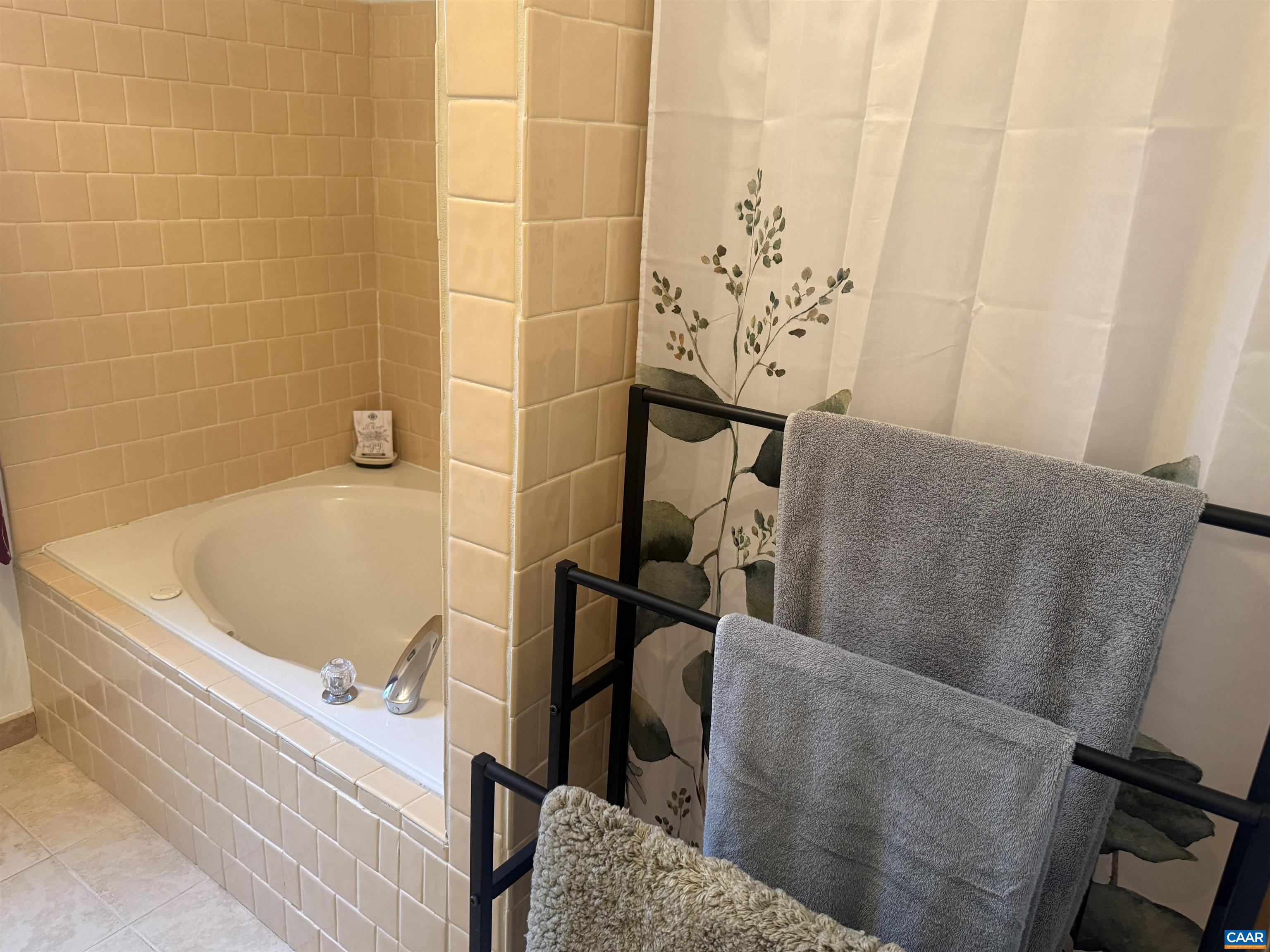 547 FOREST HILL RD, GORDONSVILLE, Virginia 22942, 3 Bedrooms Bedrooms, ,2 BathroomsBathrooms,Residential,547 FOREST HILL RD,674281 MLS # 674281