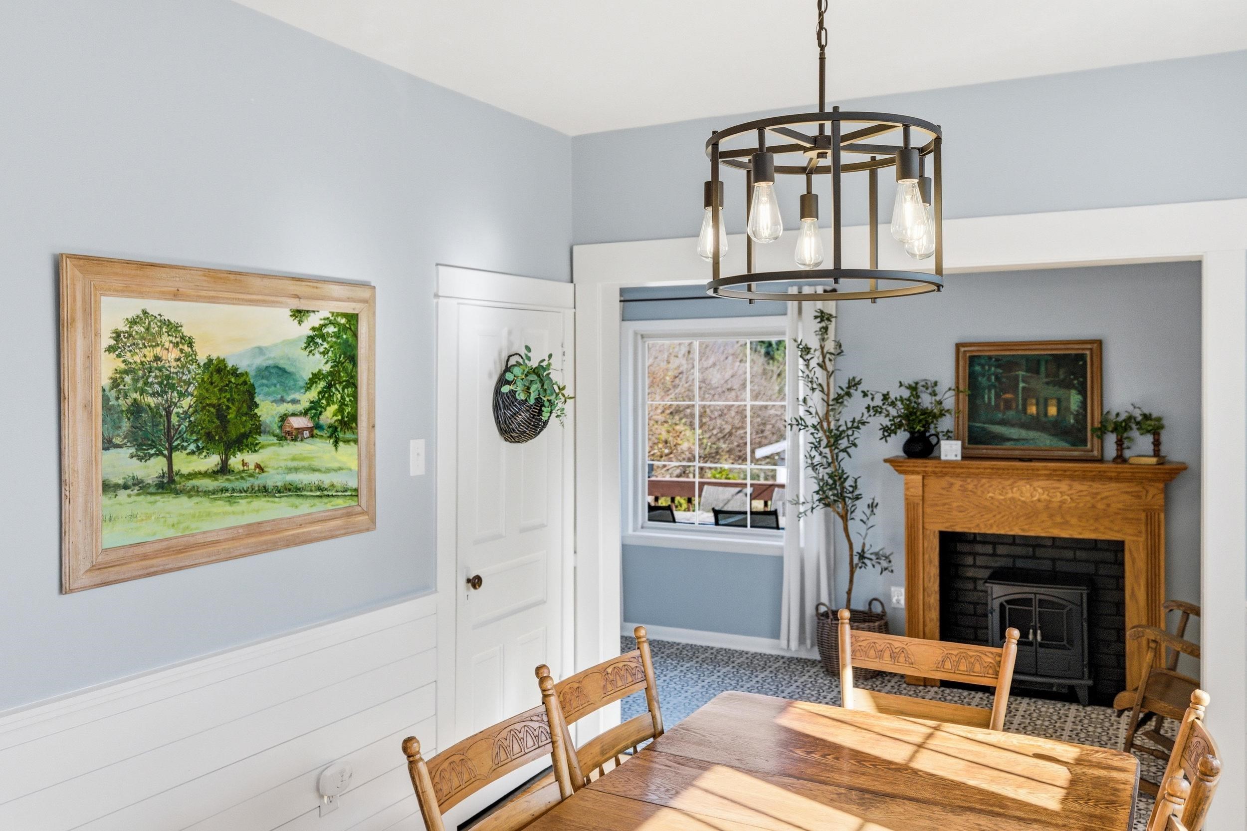 224 N CHURCH ST, WOODSTOCK, Virginia 22664, 3 Bedrooms Bedrooms, ,2 BathroomsBathrooms,Residential,224 N CHURCH ST,674286 MLS # 674286