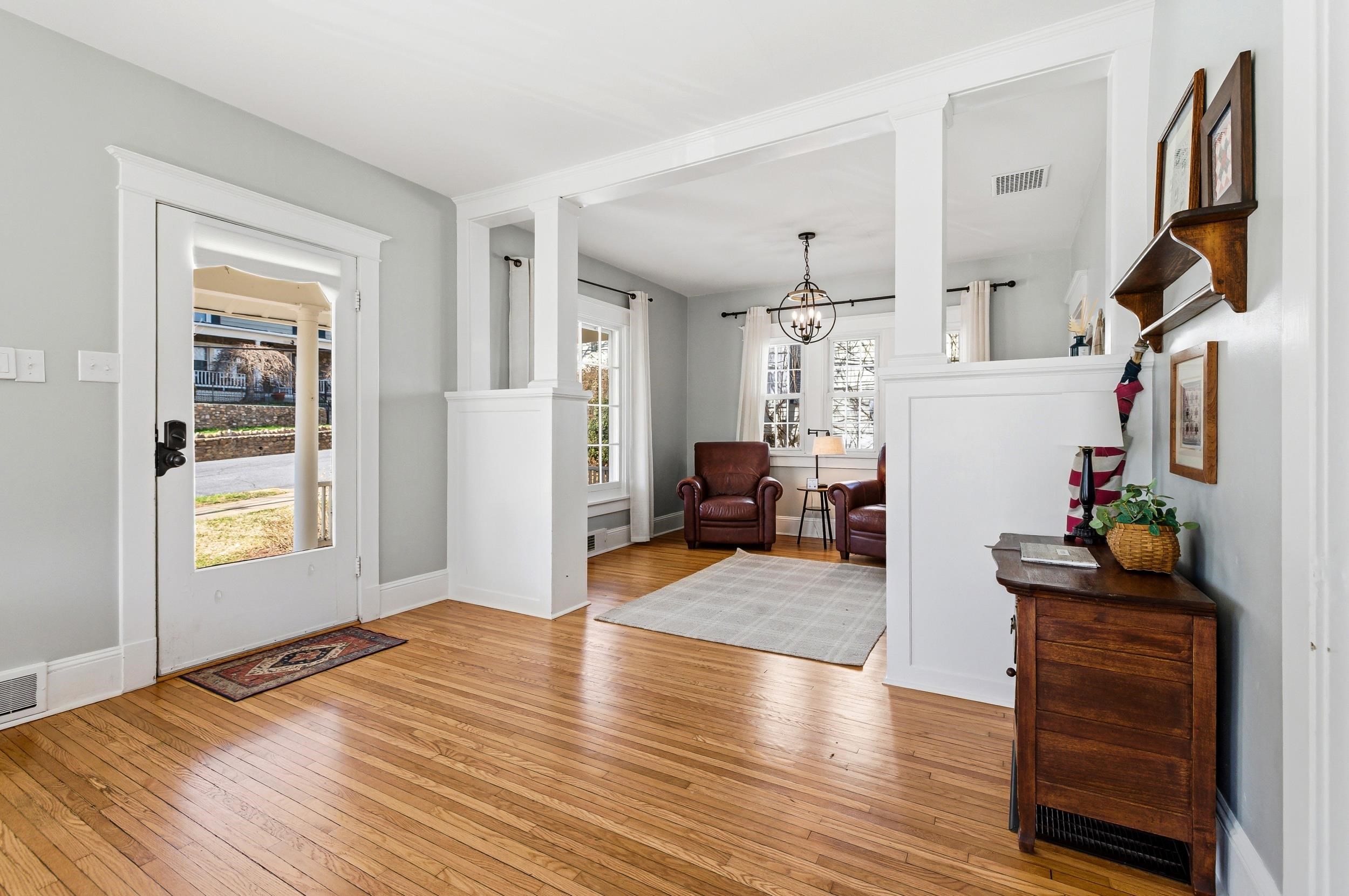 224 N CHURCH ST, WOODSTOCK, Virginia 22664, 3 Bedrooms Bedrooms, ,2 BathroomsBathrooms,Residential,224 N CHURCH ST,674286 MLS # 674286