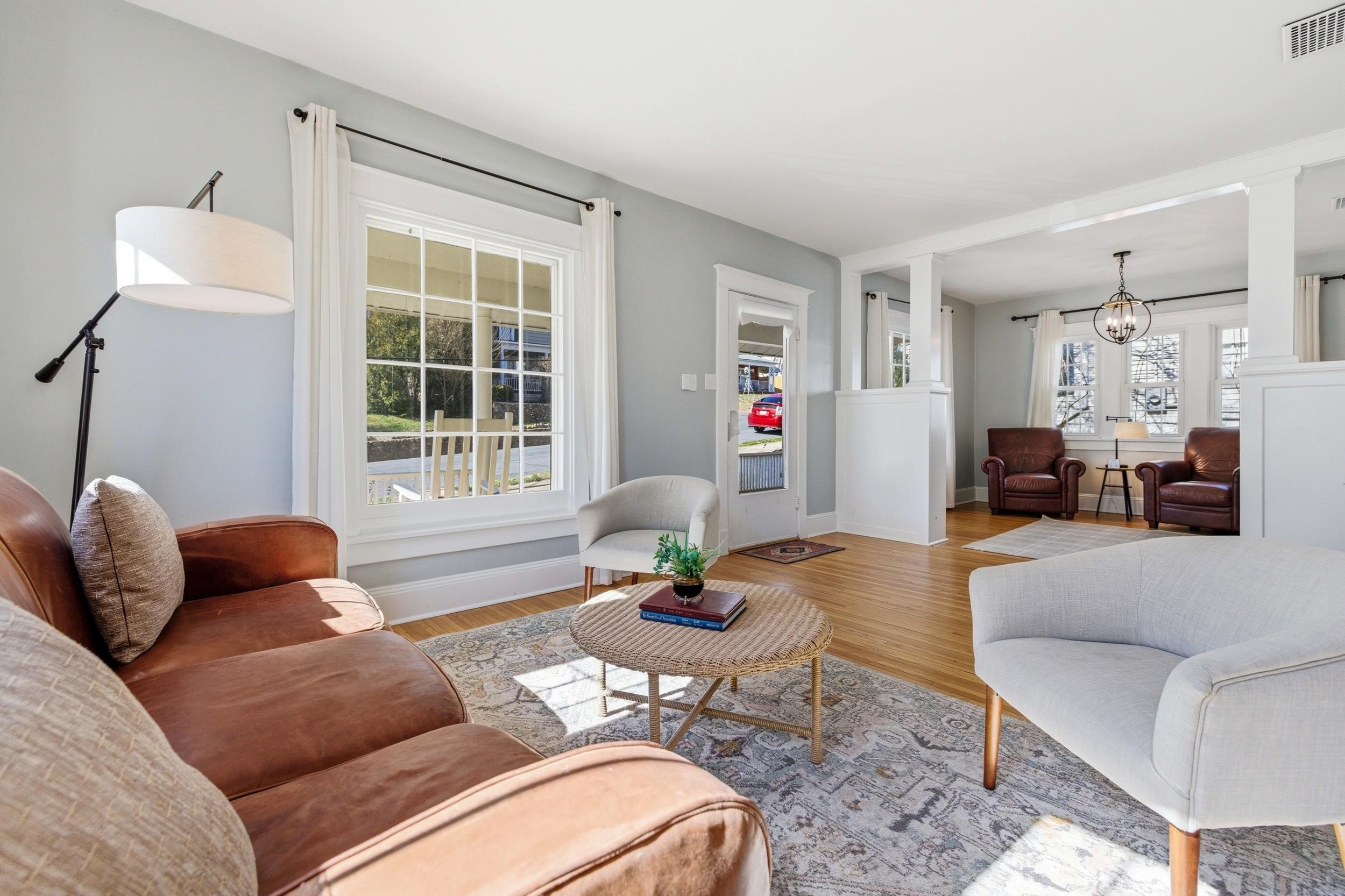 224 N CHURCH ST, WOODSTOCK, Virginia 22664, 3 Bedrooms Bedrooms, ,2 BathroomsBathrooms,Residential,224 N CHURCH ST,674286 MLS # 674286