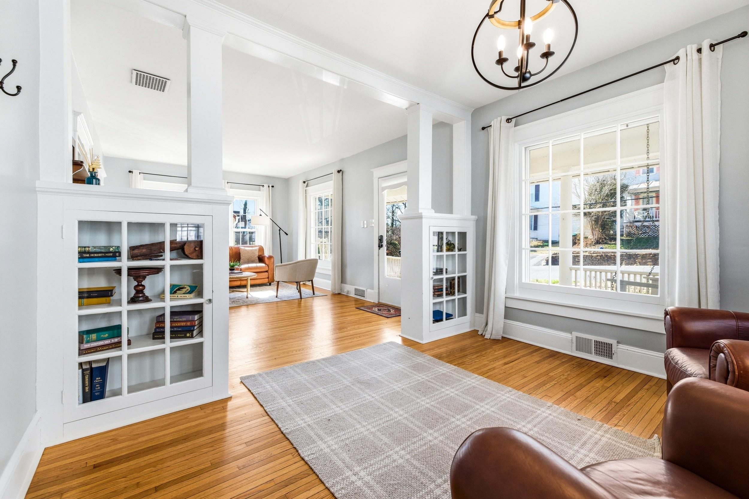 224 N CHURCH ST, WOODSTOCK, Virginia 22664, 3 Bedrooms Bedrooms, ,2 BathroomsBathrooms,Residential,224 N CHURCH ST,674286 MLS # 674286