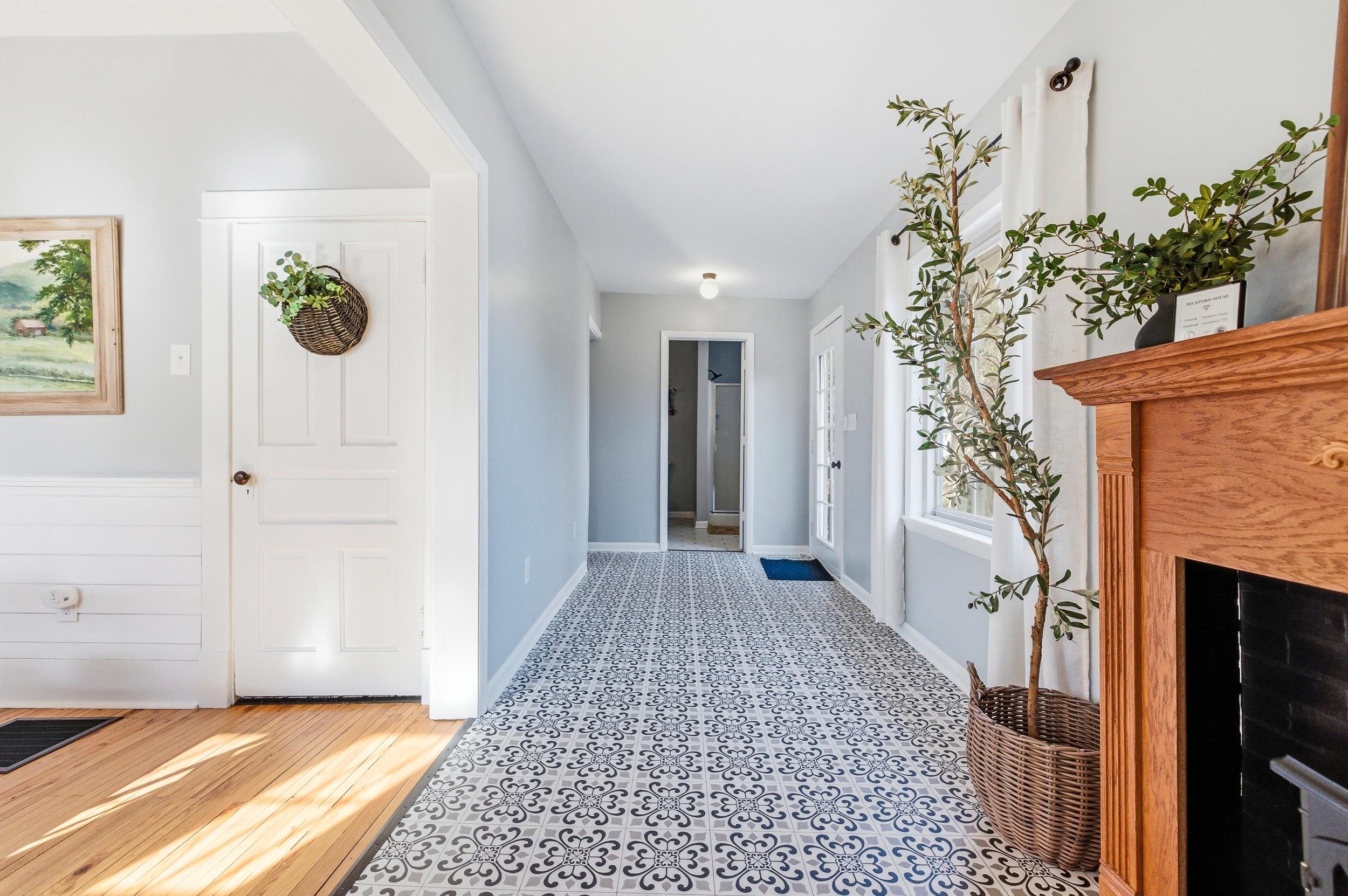 224 N CHURCH ST, WOODSTOCK, Virginia 22664, 3 Bedrooms Bedrooms, ,2 BathroomsBathrooms,Residential,224 N CHURCH ST,674286 MLS # 674286