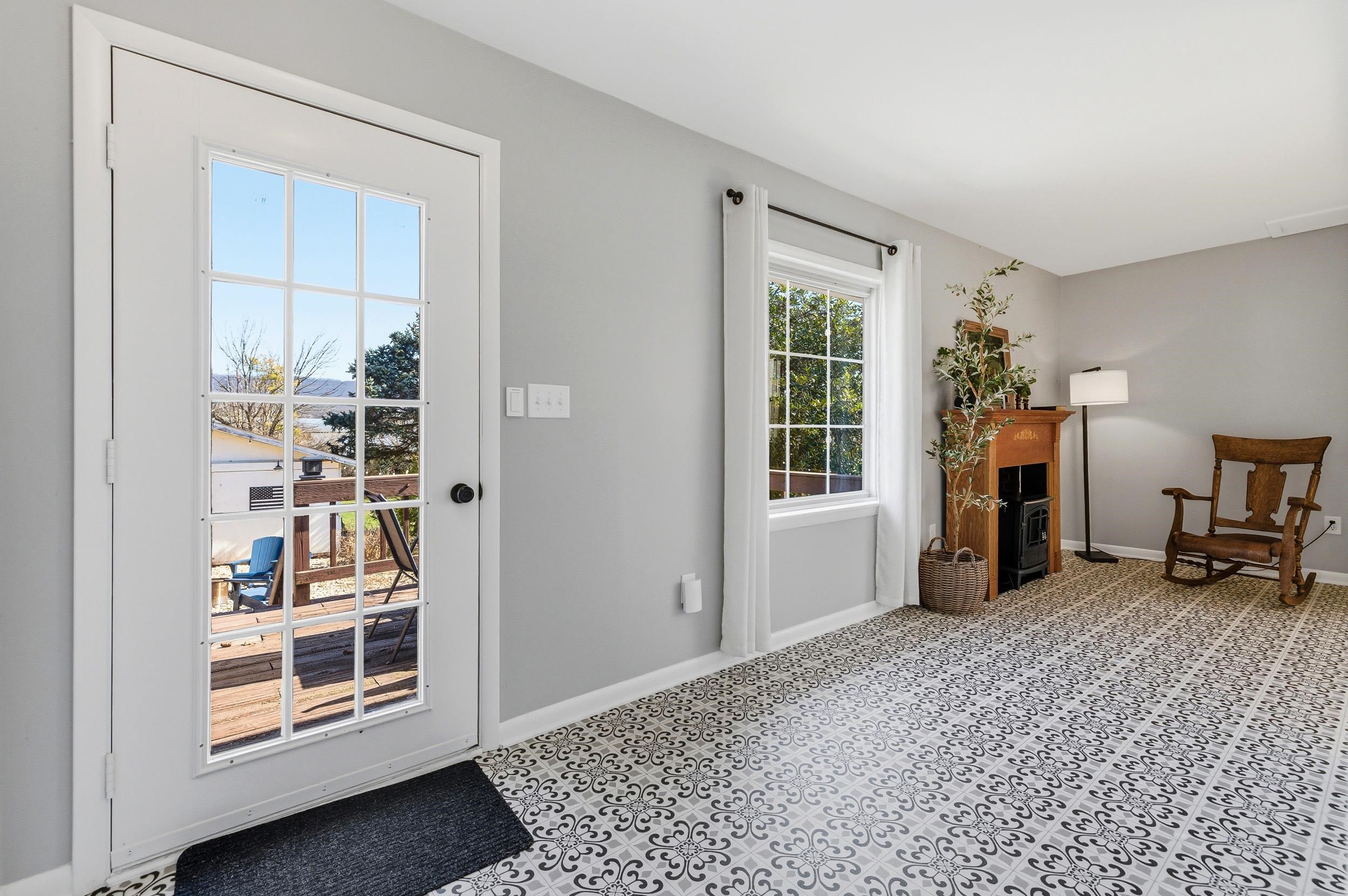 224 N CHURCH ST, WOODSTOCK, Virginia 22664, 3 Bedrooms Bedrooms, ,2 BathroomsBathrooms,Residential,224 N CHURCH ST,674286 MLS # 674286