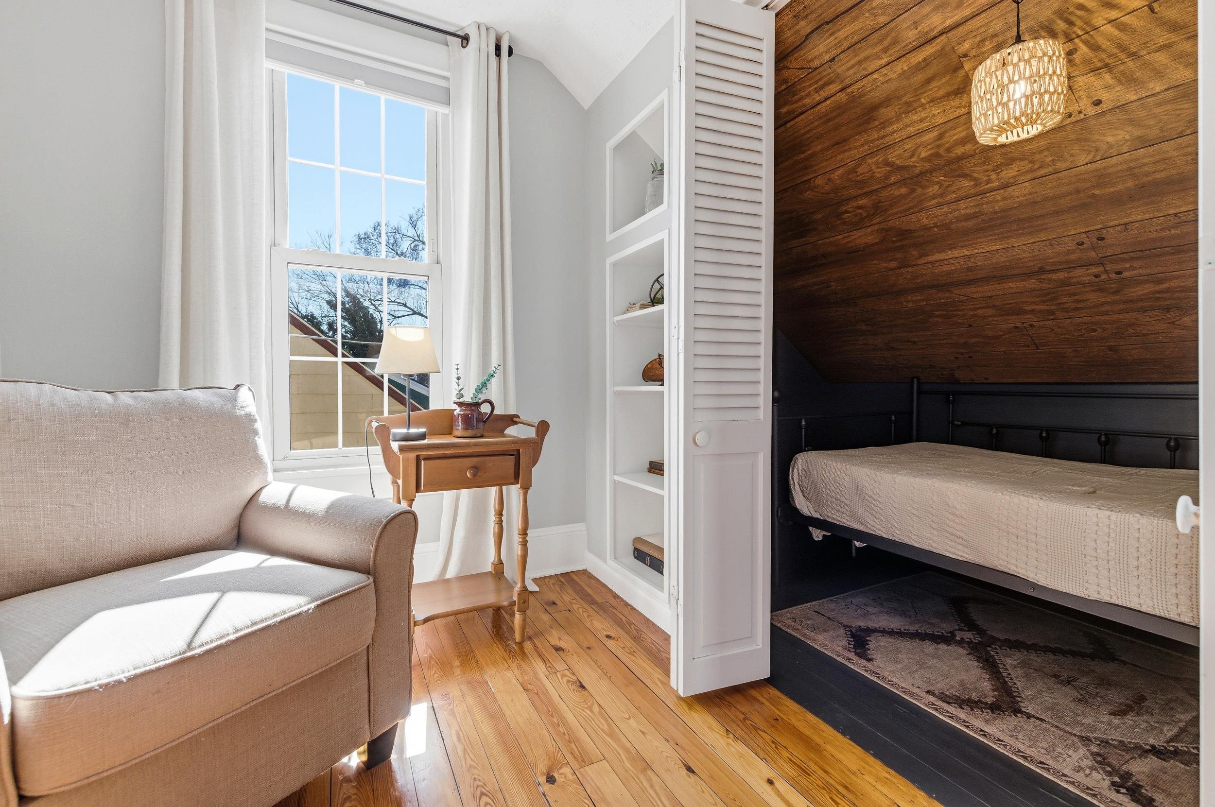 224 N CHURCH ST, WOODSTOCK, Virginia 22664, 3 Bedrooms Bedrooms, ,2 BathroomsBathrooms,Residential,224 N CHURCH ST,674286 MLS # 674286