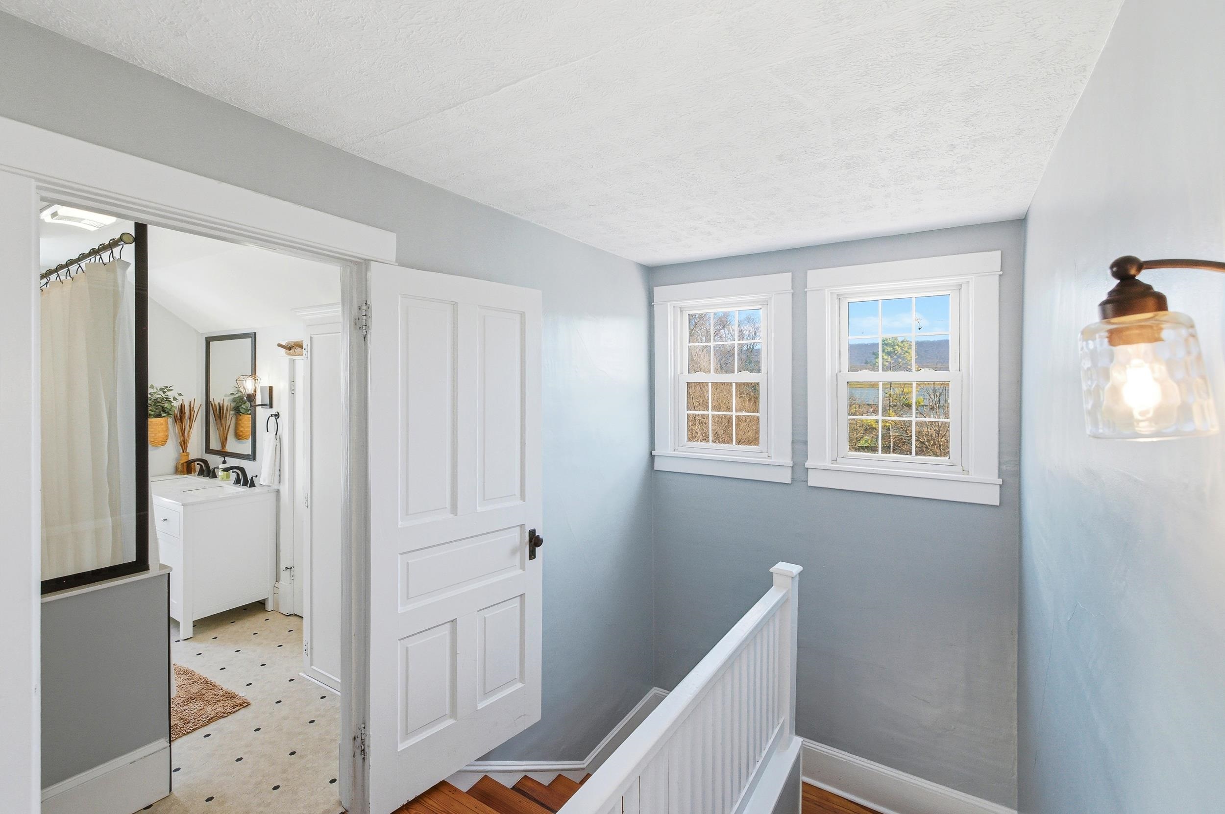 224 N CHURCH ST, WOODSTOCK, Virginia 22664, 3 Bedrooms Bedrooms, ,2 BathroomsBathrooms,Residential,224 N CHURCH ST,674286 MLS # 674286