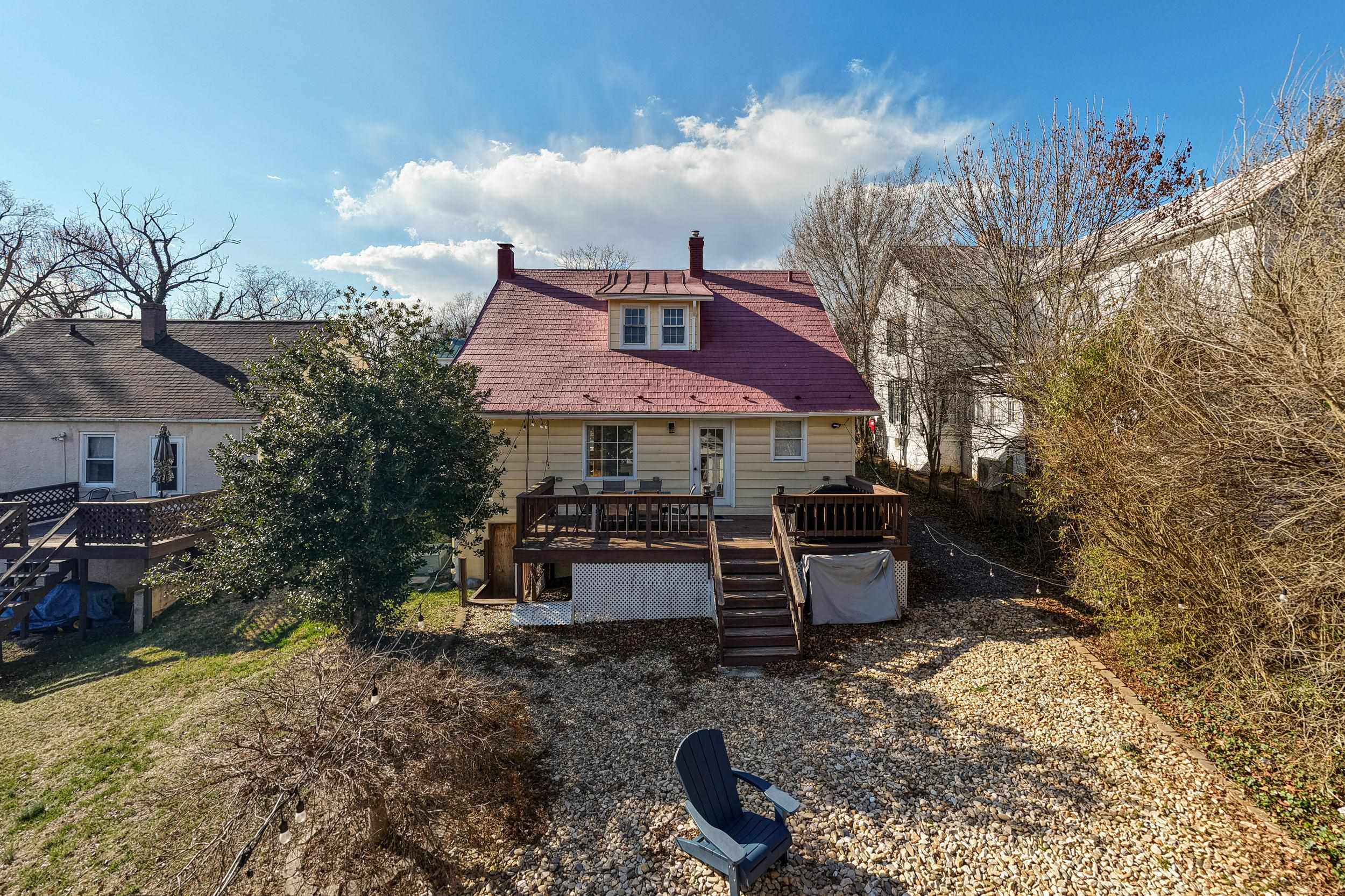 224 N CHURCH ST, WOODSTOCK, Virginia 22664, 3 Bedrooms Bedrooms, ,2 BathroomsBathrooms,Residential,224 N CHURCH ST,674286 MLS # 674286