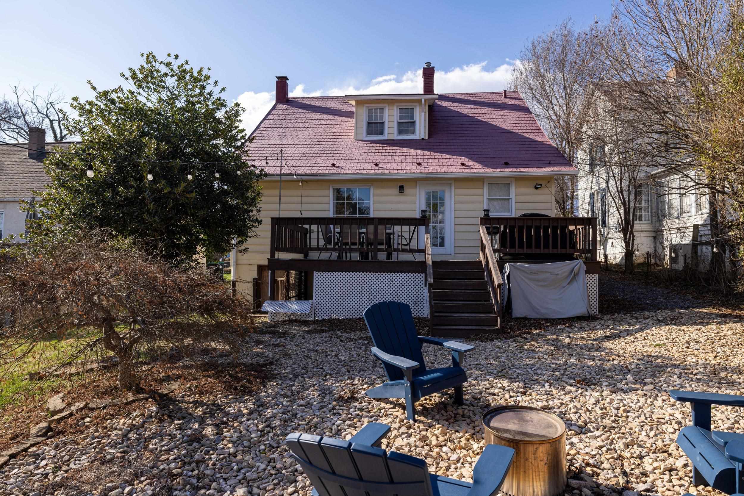 224 N CHURCH ST, WOODSTOCK, Virginia 22664, 3 Bedrooms Bedrooms, ,2 BathroomsBathrooms,Residential,224 N CHURCH ST,674286 MLS # 674286