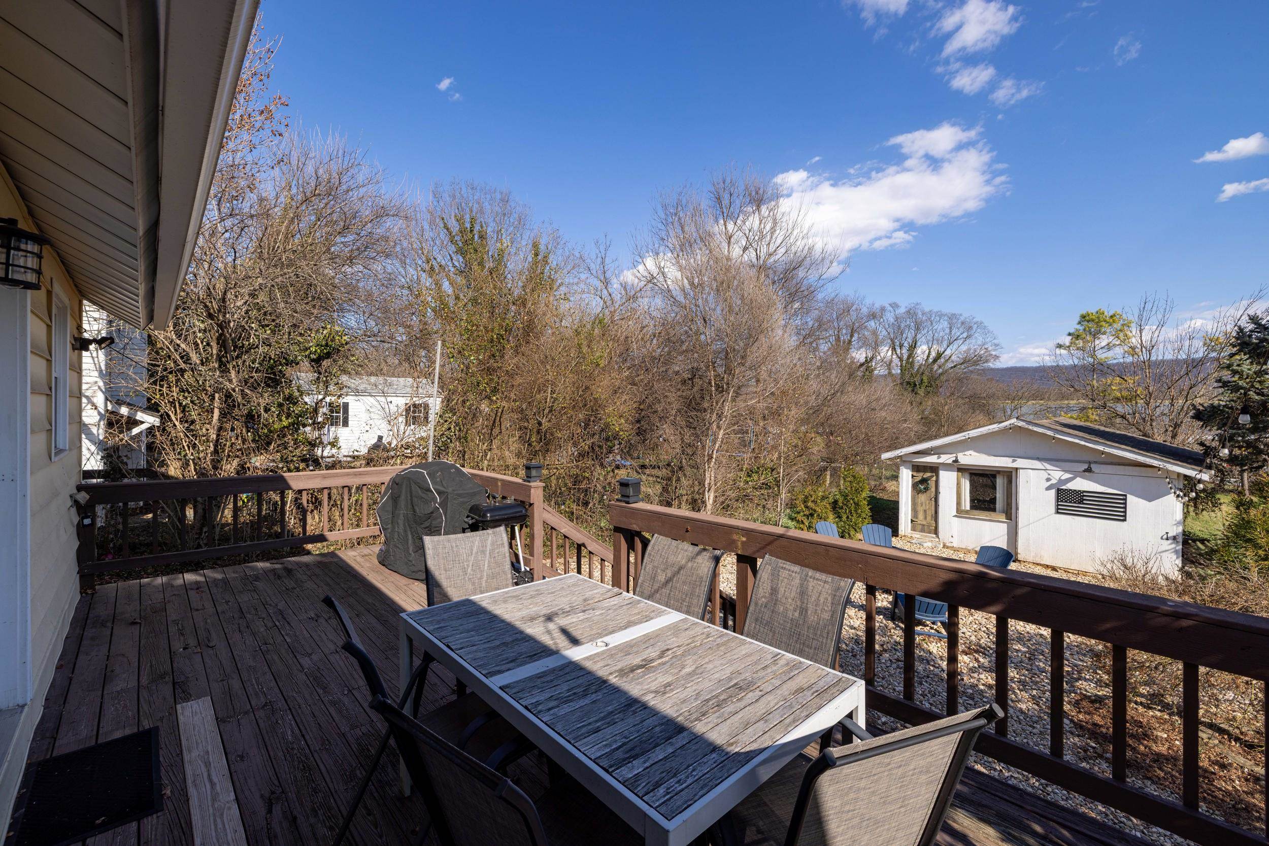 224 N CHURCH ST, WOODSTOCK, Virginia 22664, 3 Bedrooms Bedrooms, ,2 BathroomsBathrooms,Residential,224 N CHURCH ST,674286 MLS # 674286