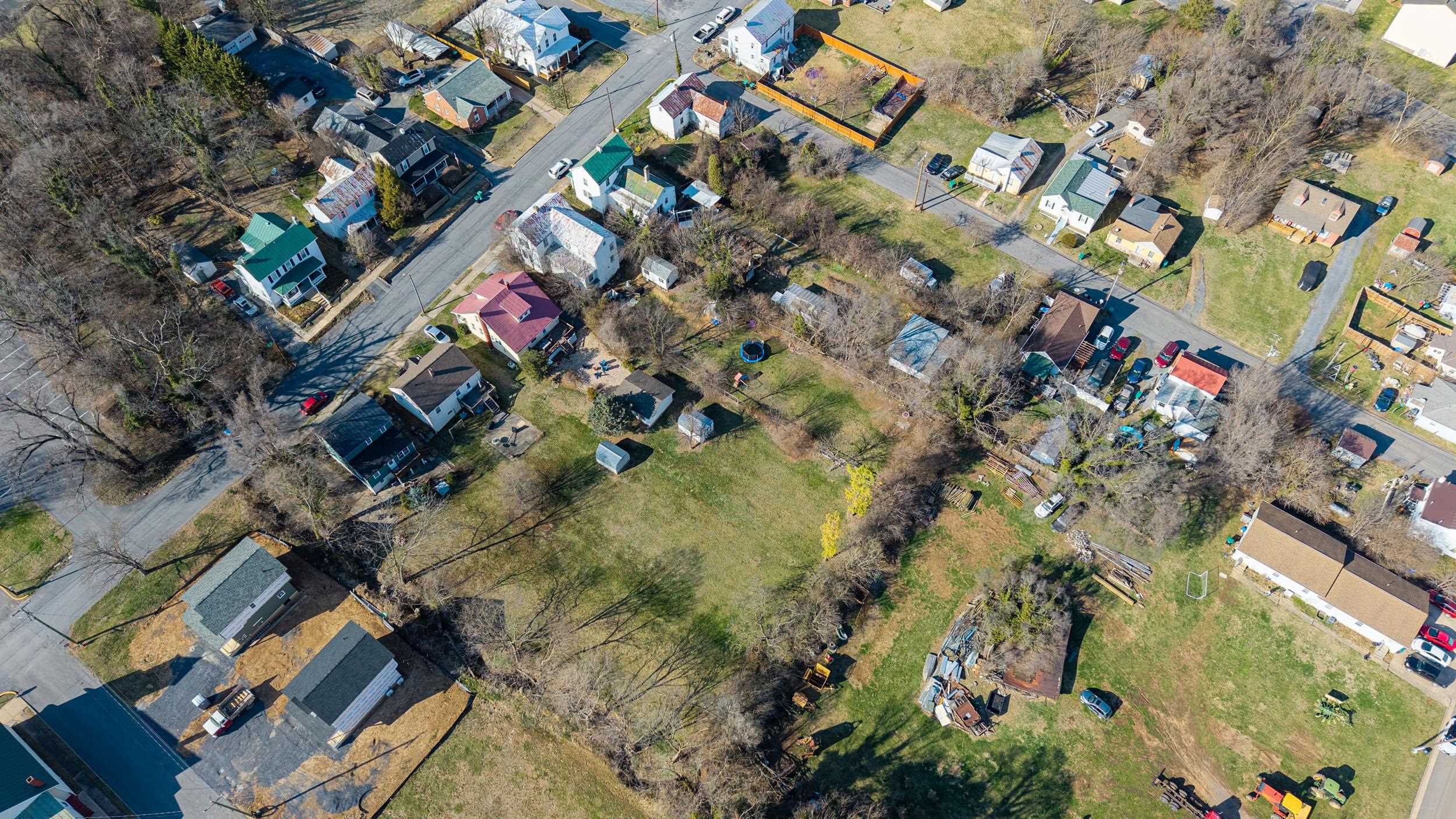 224 N CHURCH ST, WOODSTOCK, Virginia 22664, 3 Bedrooms Bedrooms, ,2 BathroomsBathrooms,Residential,224 N CHURCH ST,674286 MLS # 674286