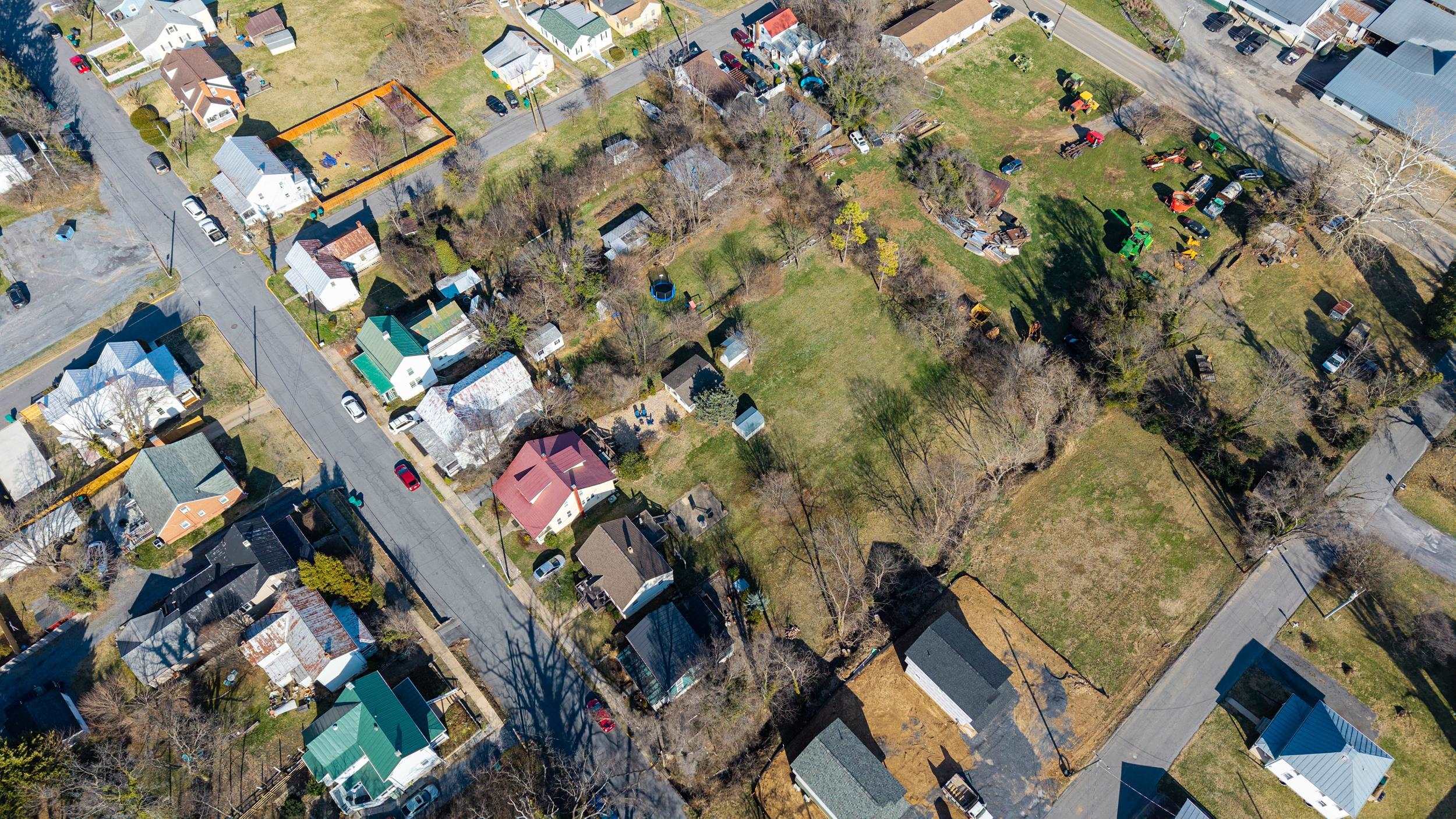 224 N CHURCH ST, WOODSTOCK, Virginia 22664, 3 Bedrooms Bedrooms, ,2 BathroomsBathrooms,Residential,224 N CHURCH ST,674286 MLS # 674286