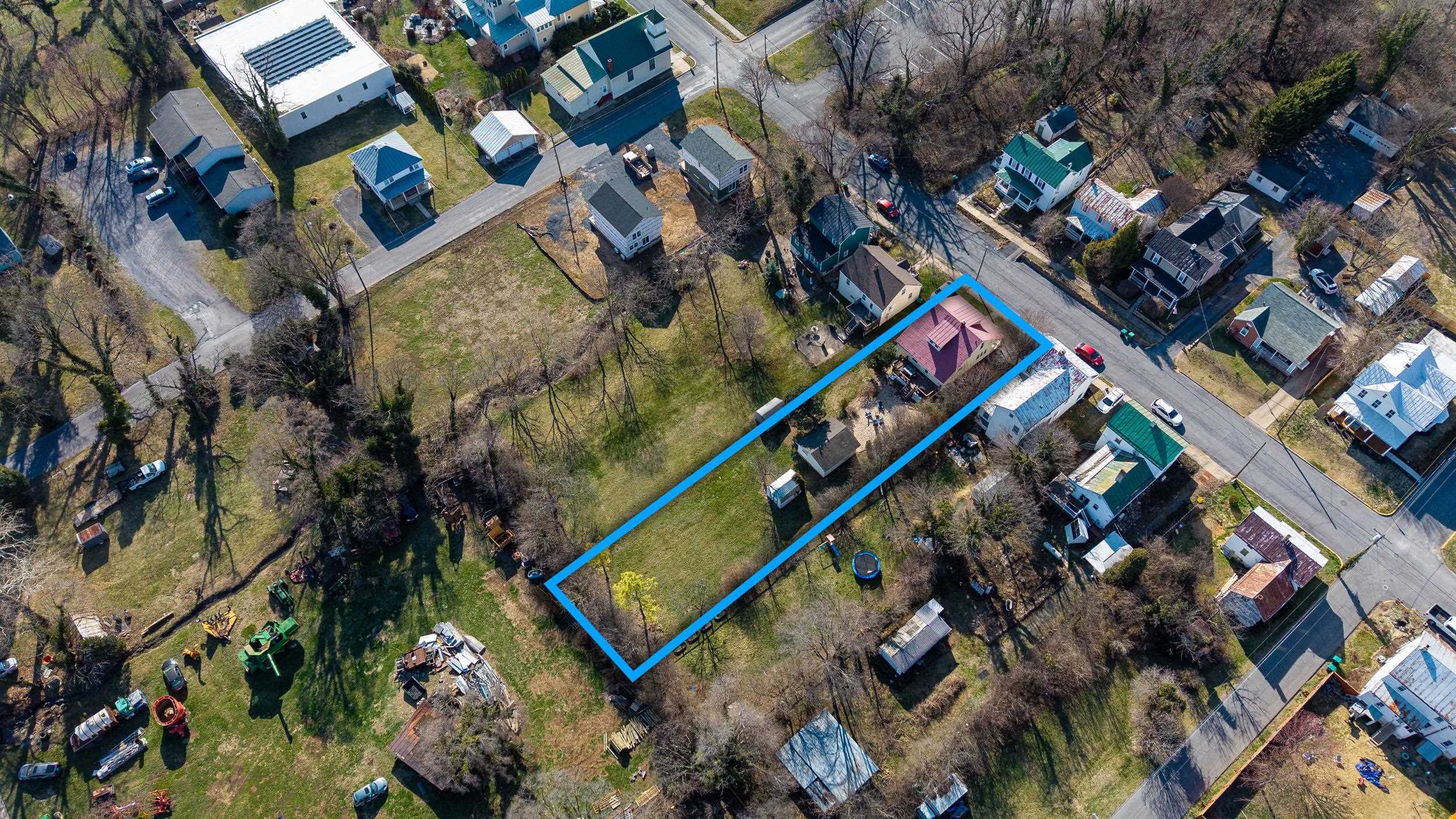 224 N CHURCH ST, WOODSTOCK, Virginia 22664, 3 Bedrooms Bedrooms, ,2 BathroomsBathrooms,Residential,224 N CHURCH ST,674286 MLS # 674286