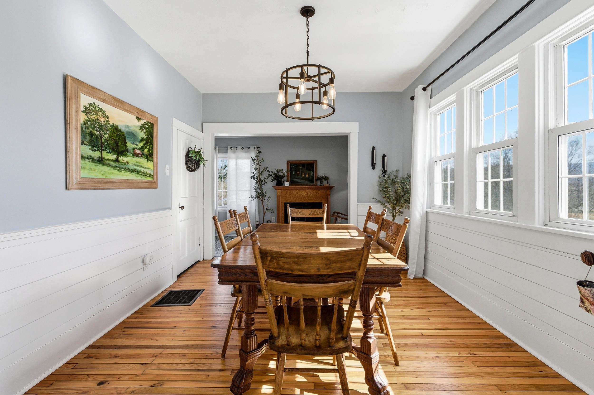 224 N CHURCH ST, WOODSTOCK, Virginia 22664, 3 Bedrooms Bedrooms, ,2 BathroomsBathrooms,Residential,224 N CHURCH ST,674286 MLS # 674286