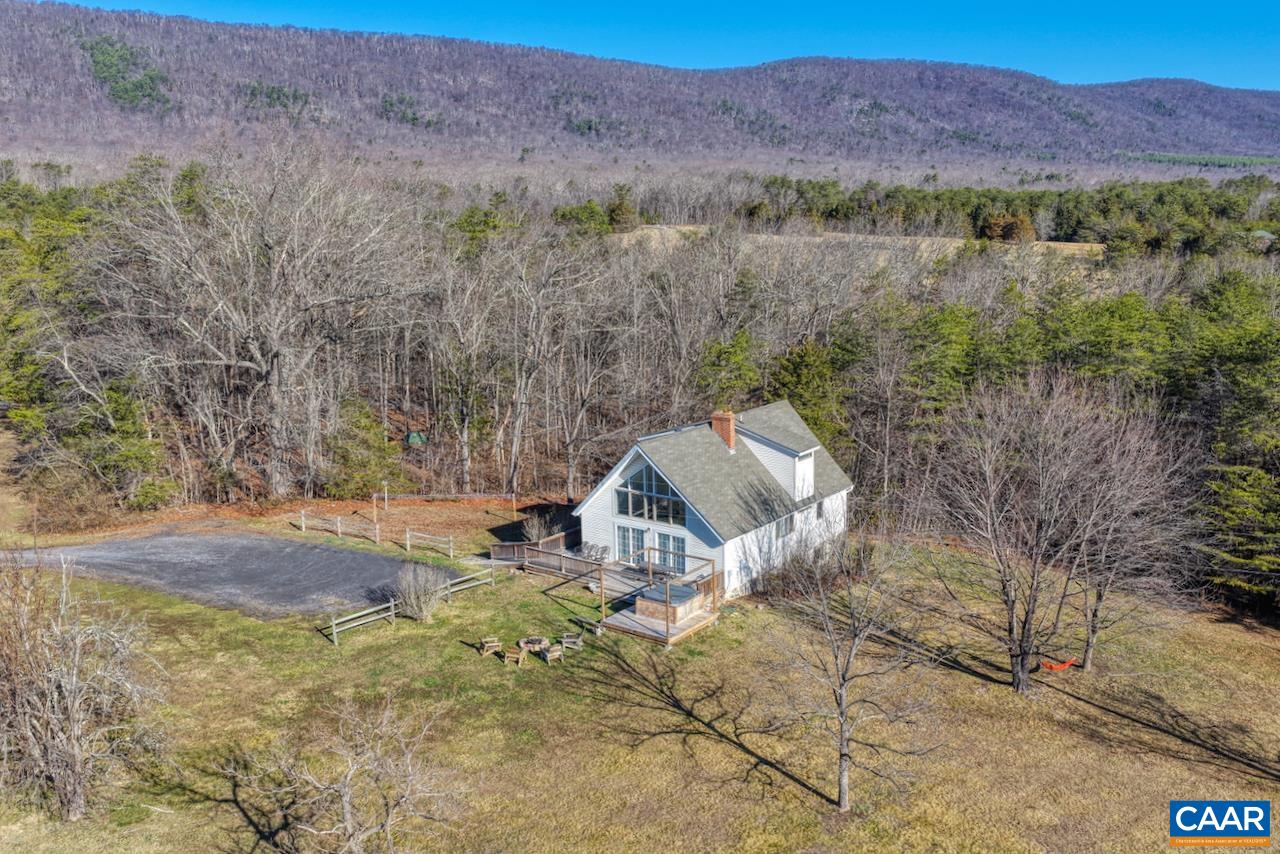 443 MEADOW VIEW LN, FORT VALLEY, Virginia 22652, 126 Bedrooms Bedrooms, ,11 BathroomsBathrooms,Residential,Camp Shenandoah Meadows,443 MEADOW VIEW LN,674290 MLS # 674290