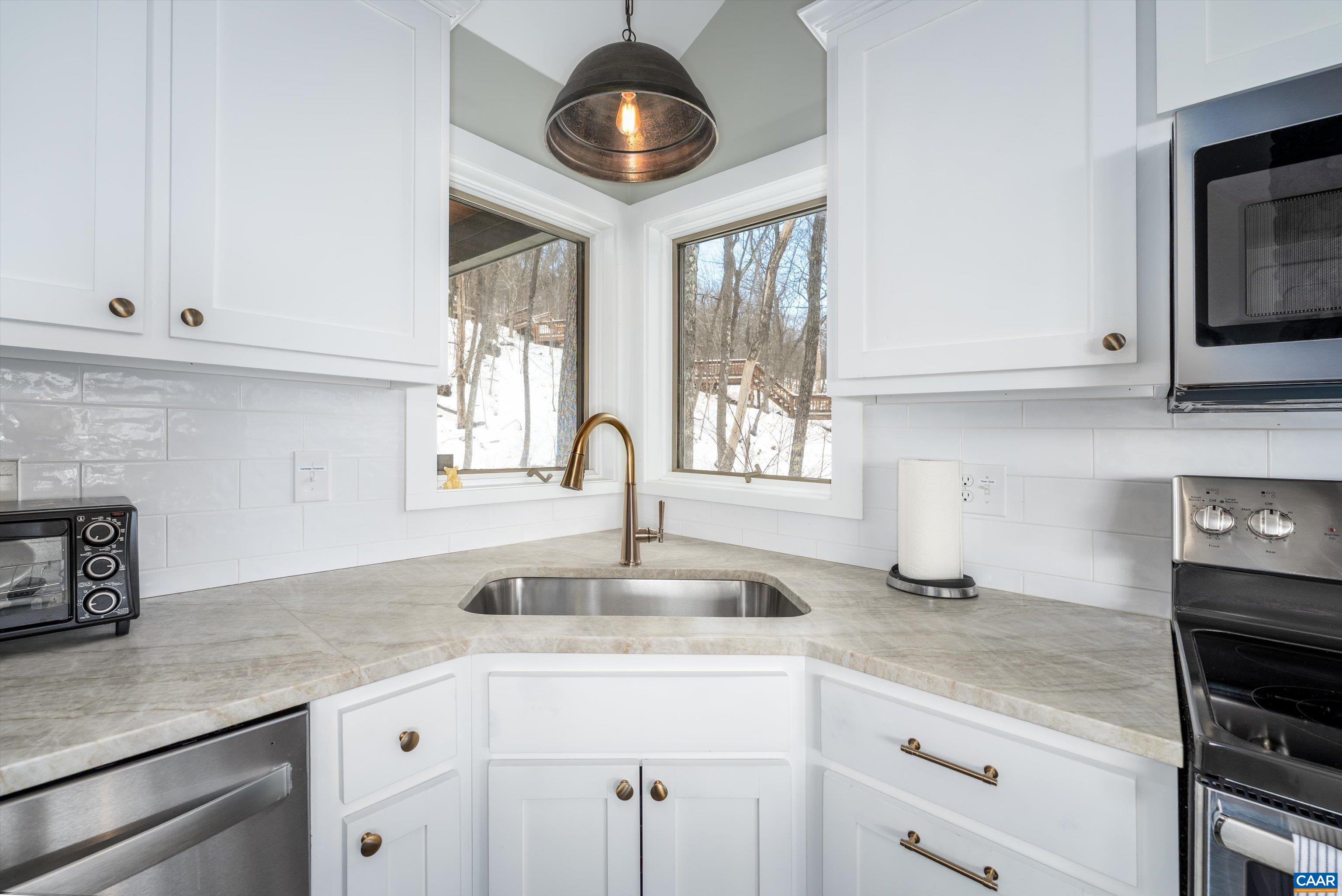 131 CRAWFORDS EDGE, WINTERGREEN, Virginia 22958, 4 Bedrooms Bedrooms, ,3 BathroomsBathrooms,Residential,131 CRAWFORDS EDGE,674294 MLS # 674294 131 CRAWFORDS EDGE, WINTERGREEN, Virginia 22958, 4 Bedrooms Bedrooms, ,3 BathroomsBathrooms,Residential,131 CRAWFORDS EDGE,674294 MLS # 674294