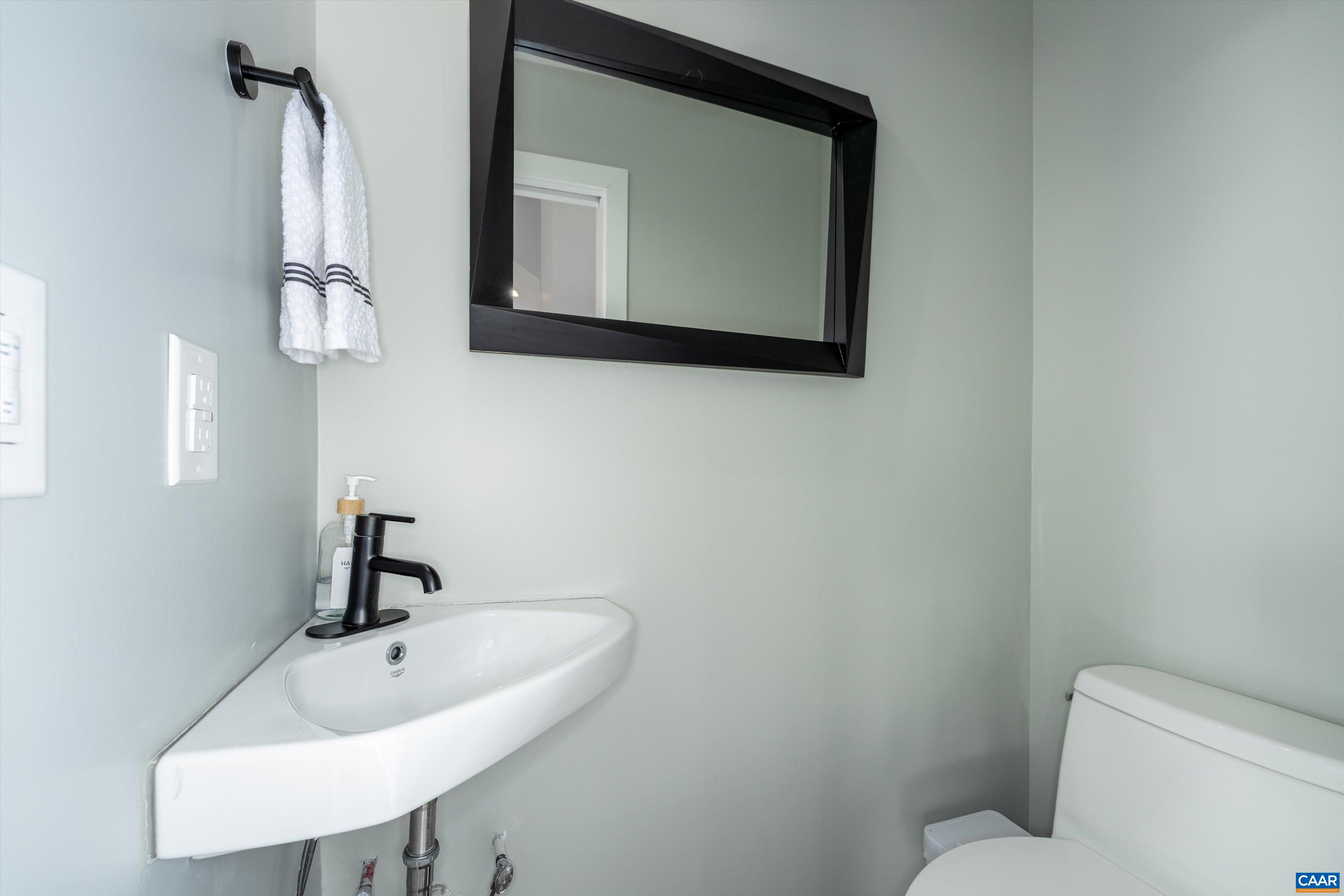 131 CRAWFORDS EDGE, WINTERGREEN, Virginia 22958, 4 Bedrooms Bedrooms, ,3 BathroomsBathrooms,Residential,131 CRAWFORDS EDGE,674294 MLS # 674294 131 CRAWFORDS EDGE, WINTERGREEN, Virginia 22958, 4 Bedrooms Bedrooms, ,3 BathroomsBathrooms,Residential,131 CRAWFORDS EDGE,674294 MLS # 674294