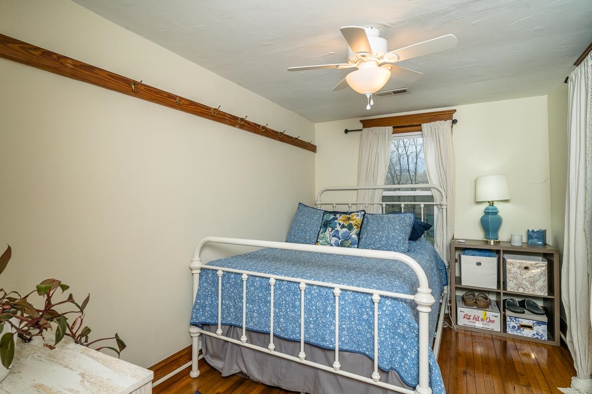 408 WOLF GAP RD, EDINBURG, Virginia 22824, 4 Bedrooms Bedrooms, ,2 BathroomsBathrooms,Residential,408 WOLF GAP RD,674295 MLS # 674295