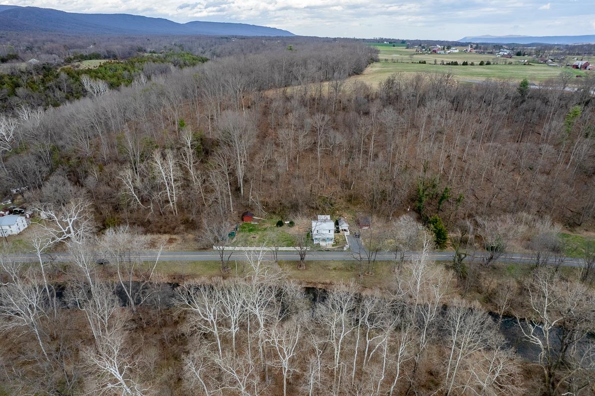 408 WOLF GAP RD, EDINBURG, Virginia 22824, 4 Bedrooms Bedrooms, ,2 BathroomsBathrooms,Residential,408 WOLF GAP RD,674295 MLS # 674295