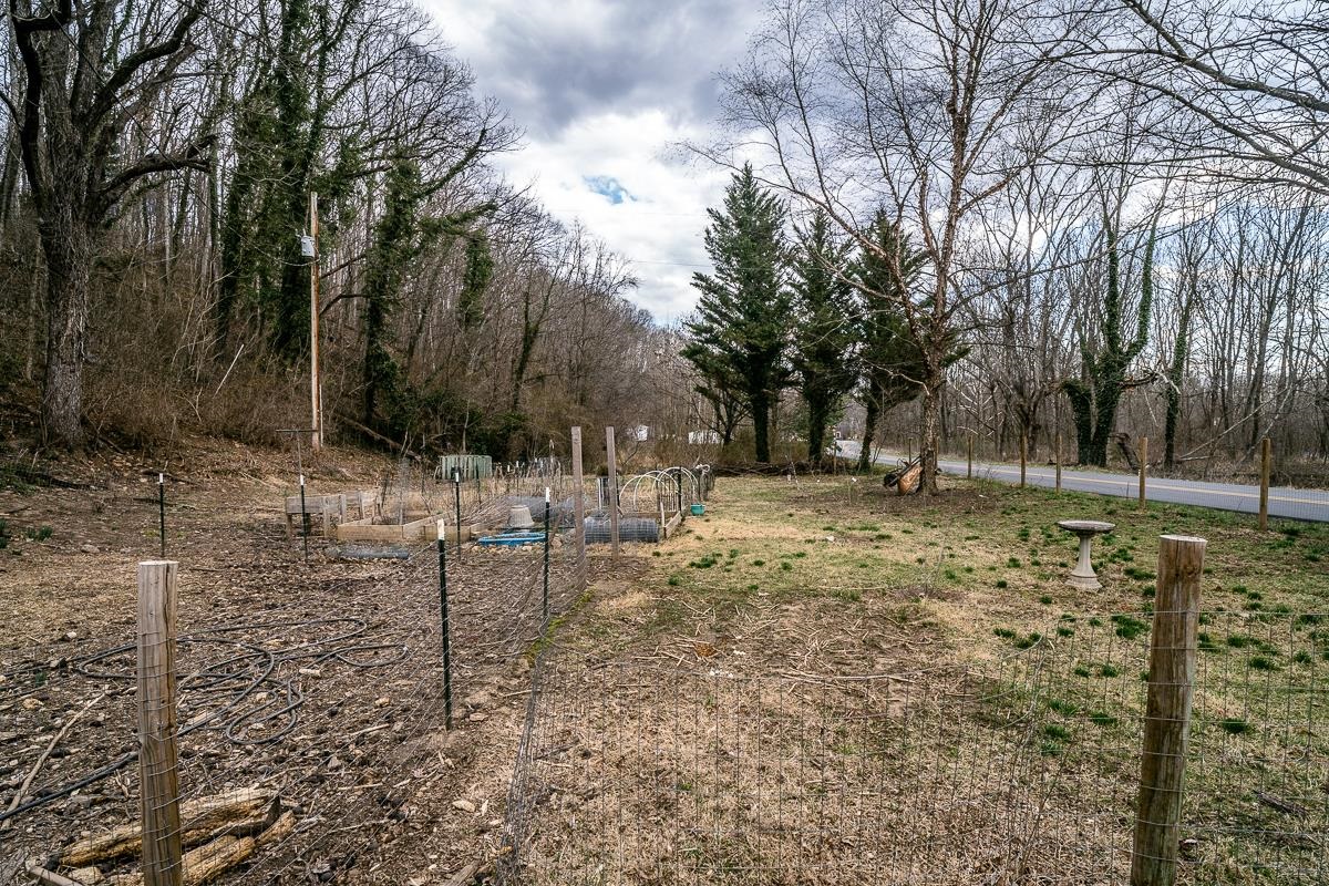 408 WOLF GAP RD, EDINBURG, Virginia 22824, 4 Bedrooms Bedrooms, ,2 BathroomsBathrooms,Residential,408 WOLF GAP RD,674295 MLS # 674295