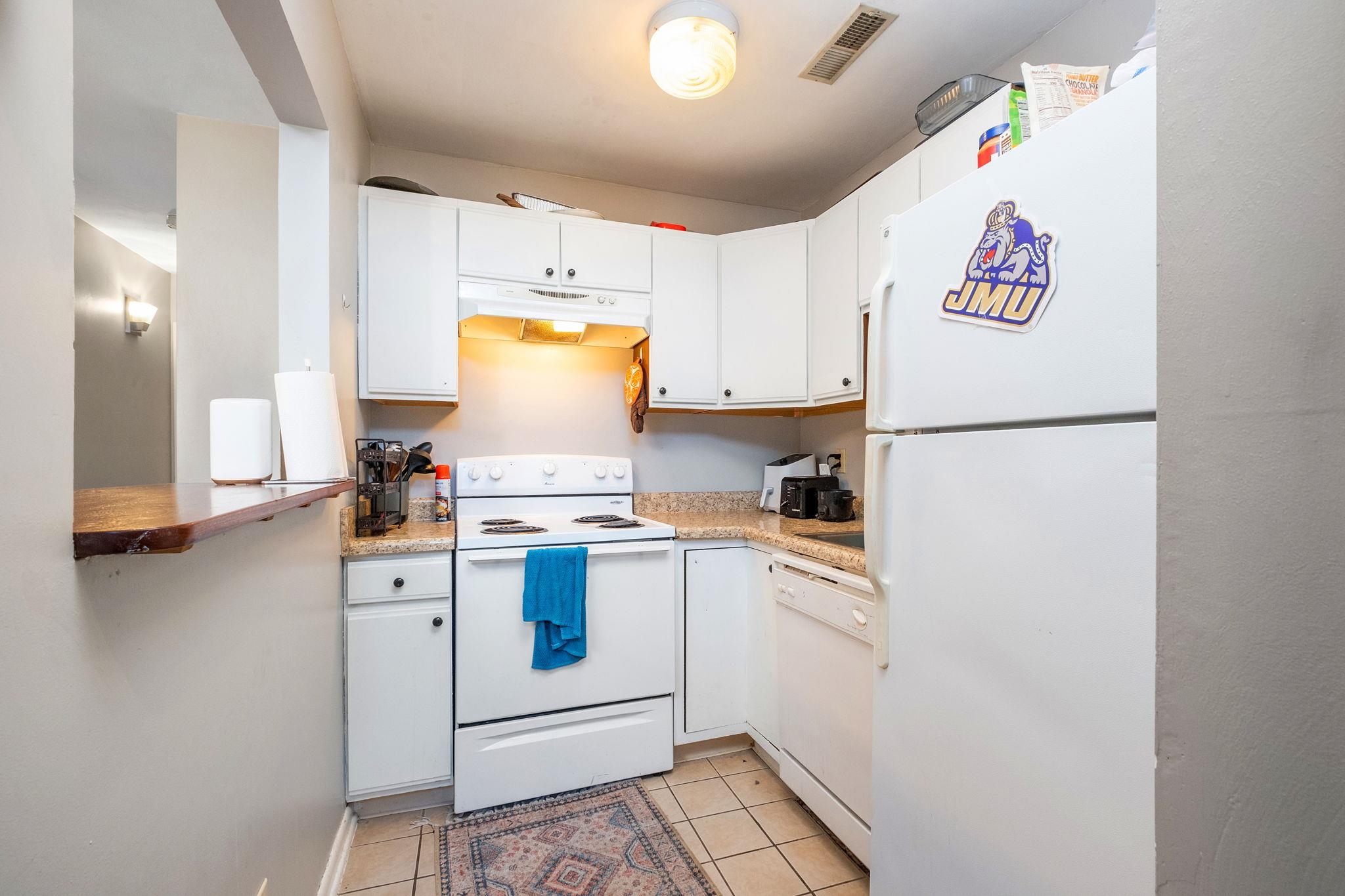 1360 BRADLEY DR, HARRISONBURG, Virginia 22801, 4 Bedrooms Bedrooms, ,2 BathroomsBathrooms,Residential,1360 BRADLEY DR,674298 MLS # 674298